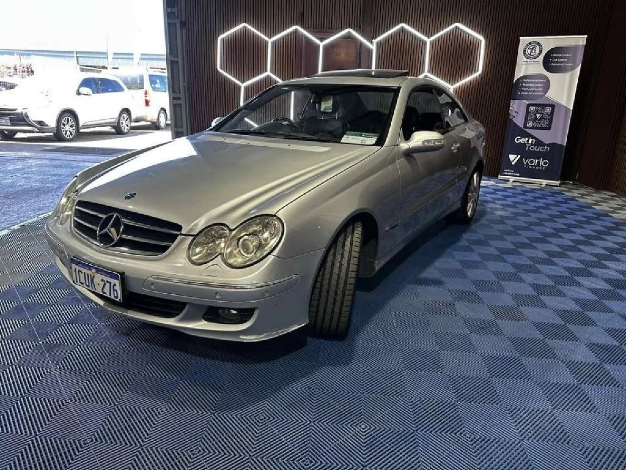 MERCEDES-BENZ CLK200K