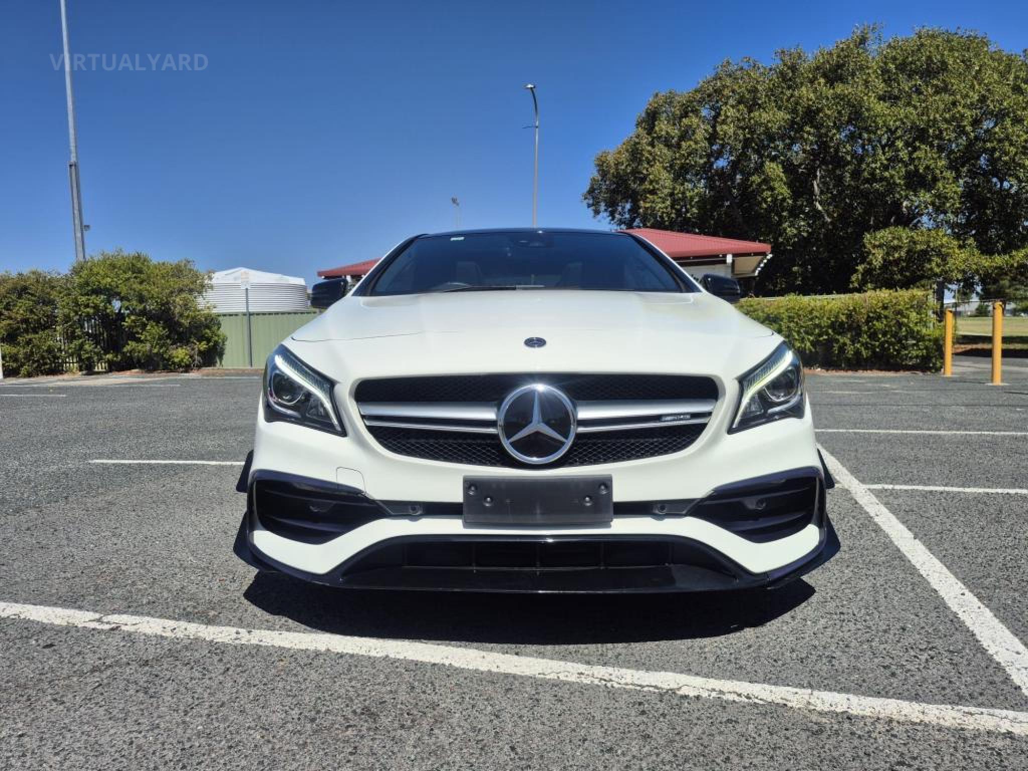 MERCEDES-AMG CLA