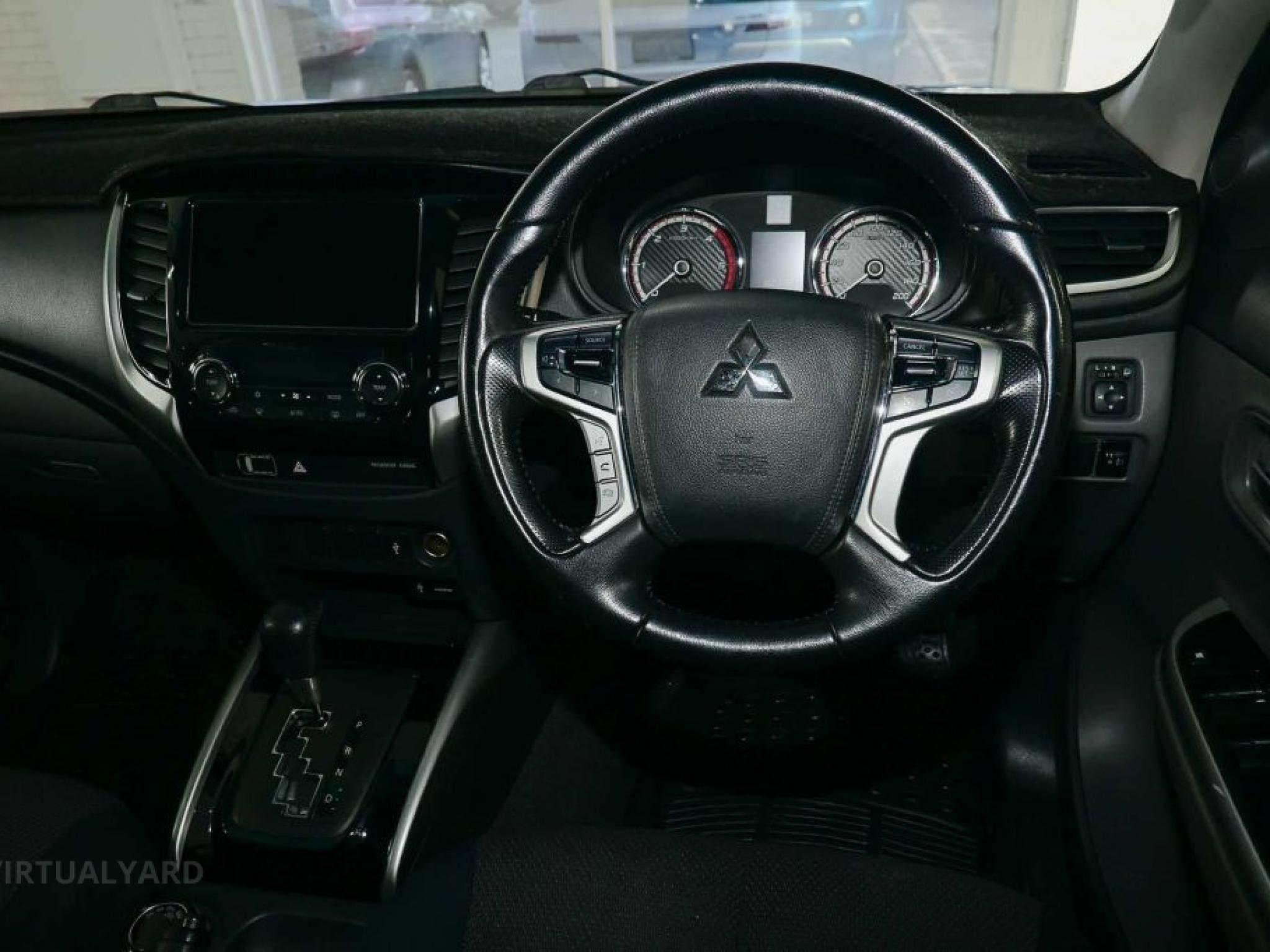 MITSUBISHI TRITON