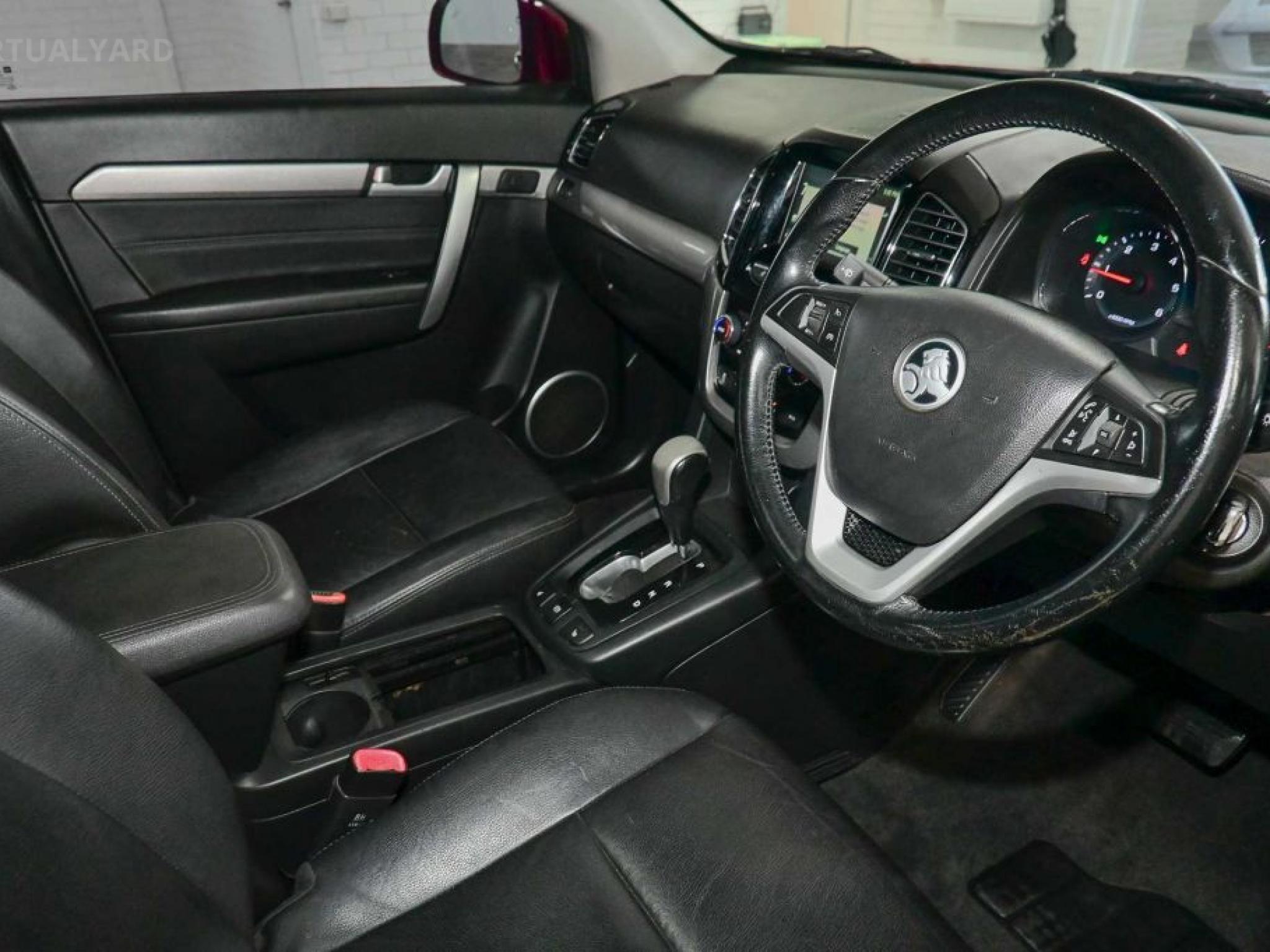 HOLDEN CAPTIVA