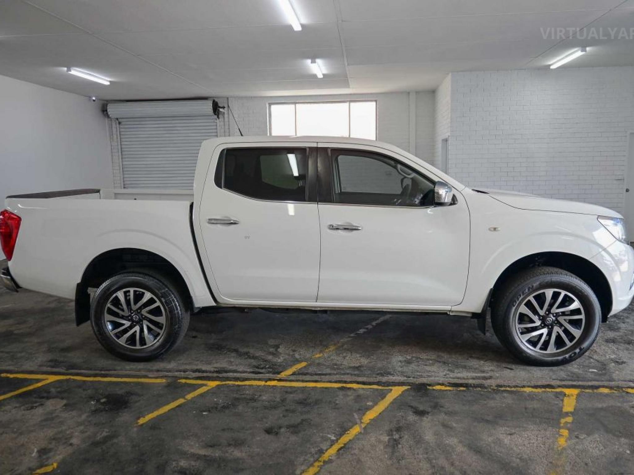 NISSAN NAVARA