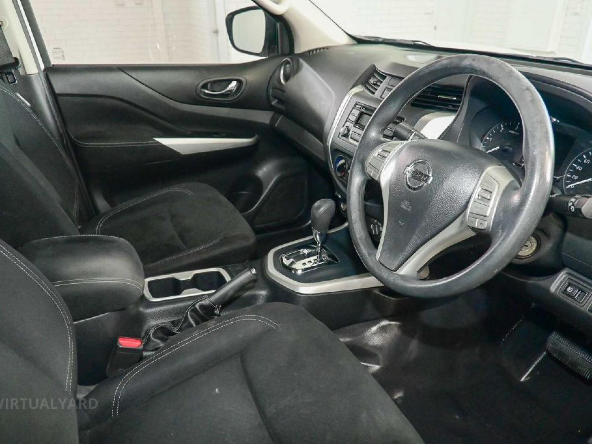 NISSAN NAVARA
