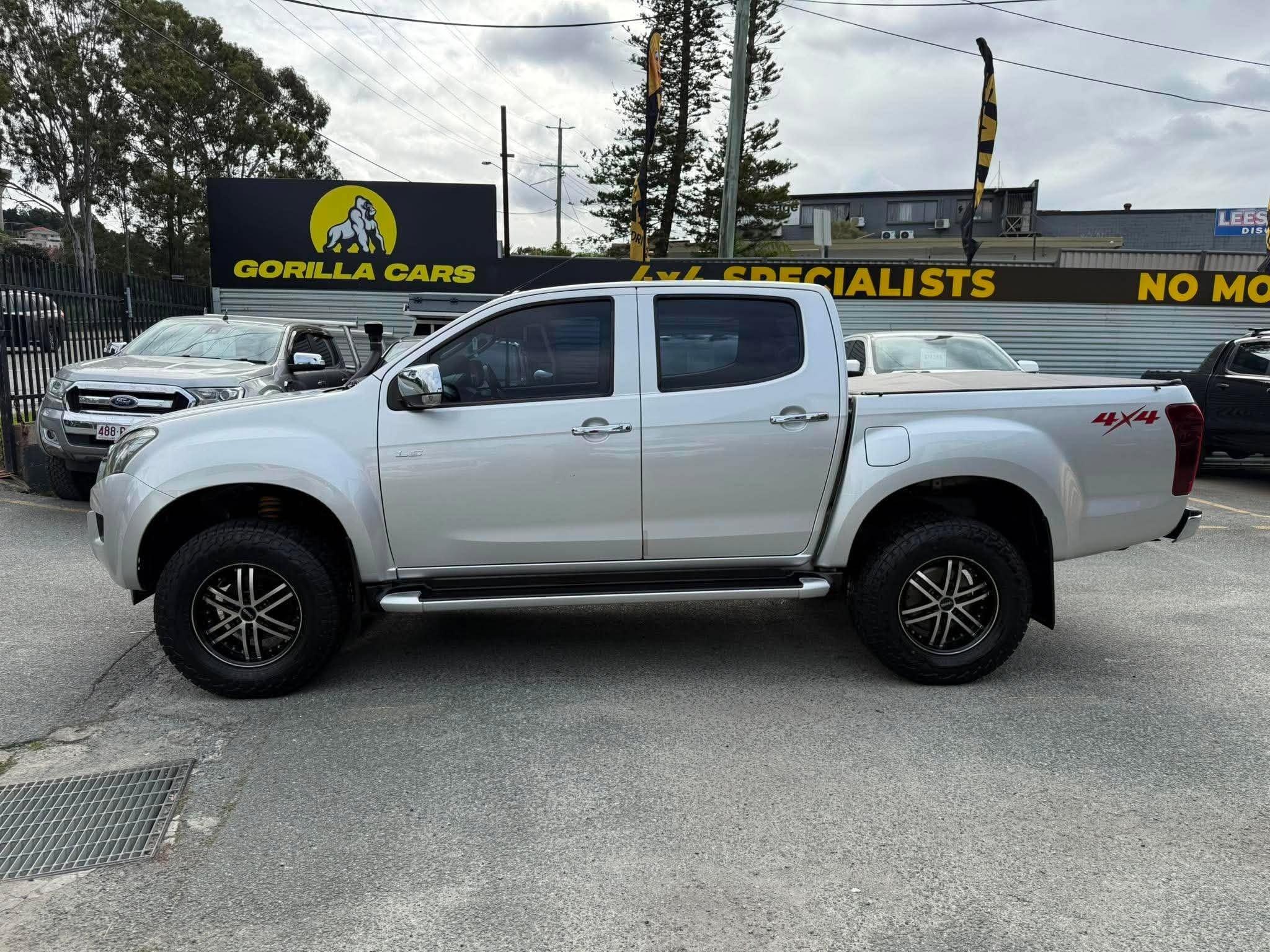 ISUZU D-MAX