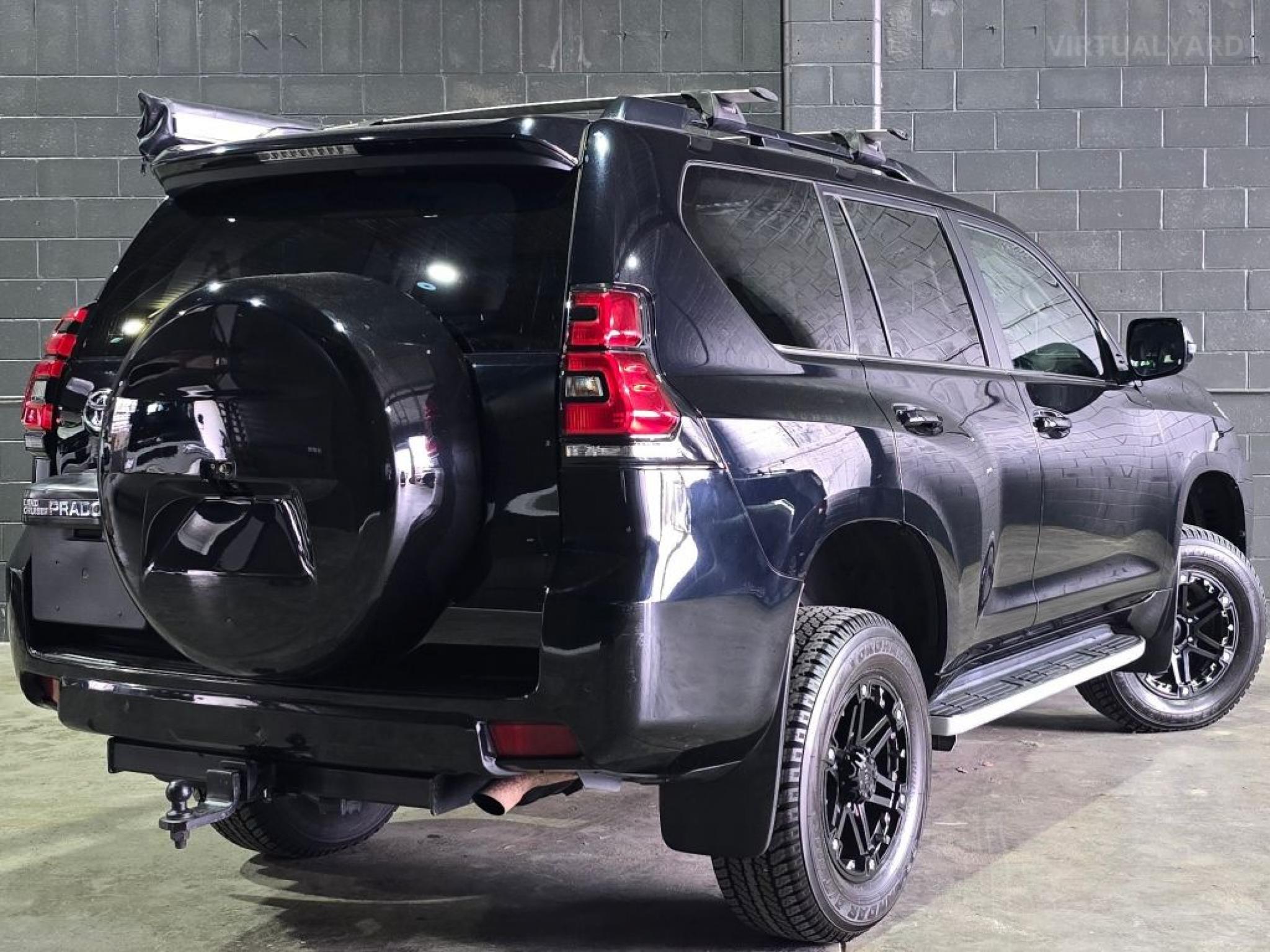 TOYOTA LANDCRUISER PRADO