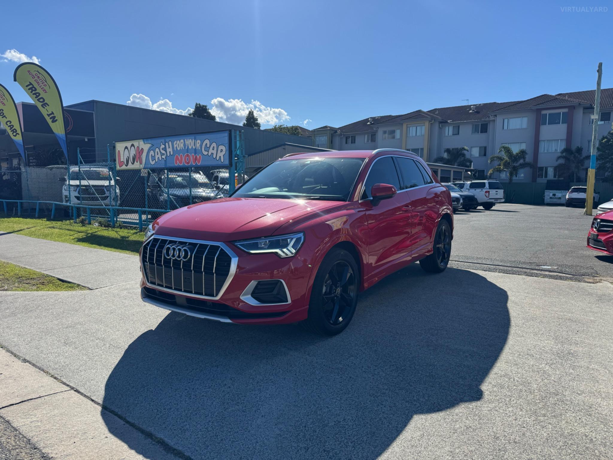 AUDI Q3