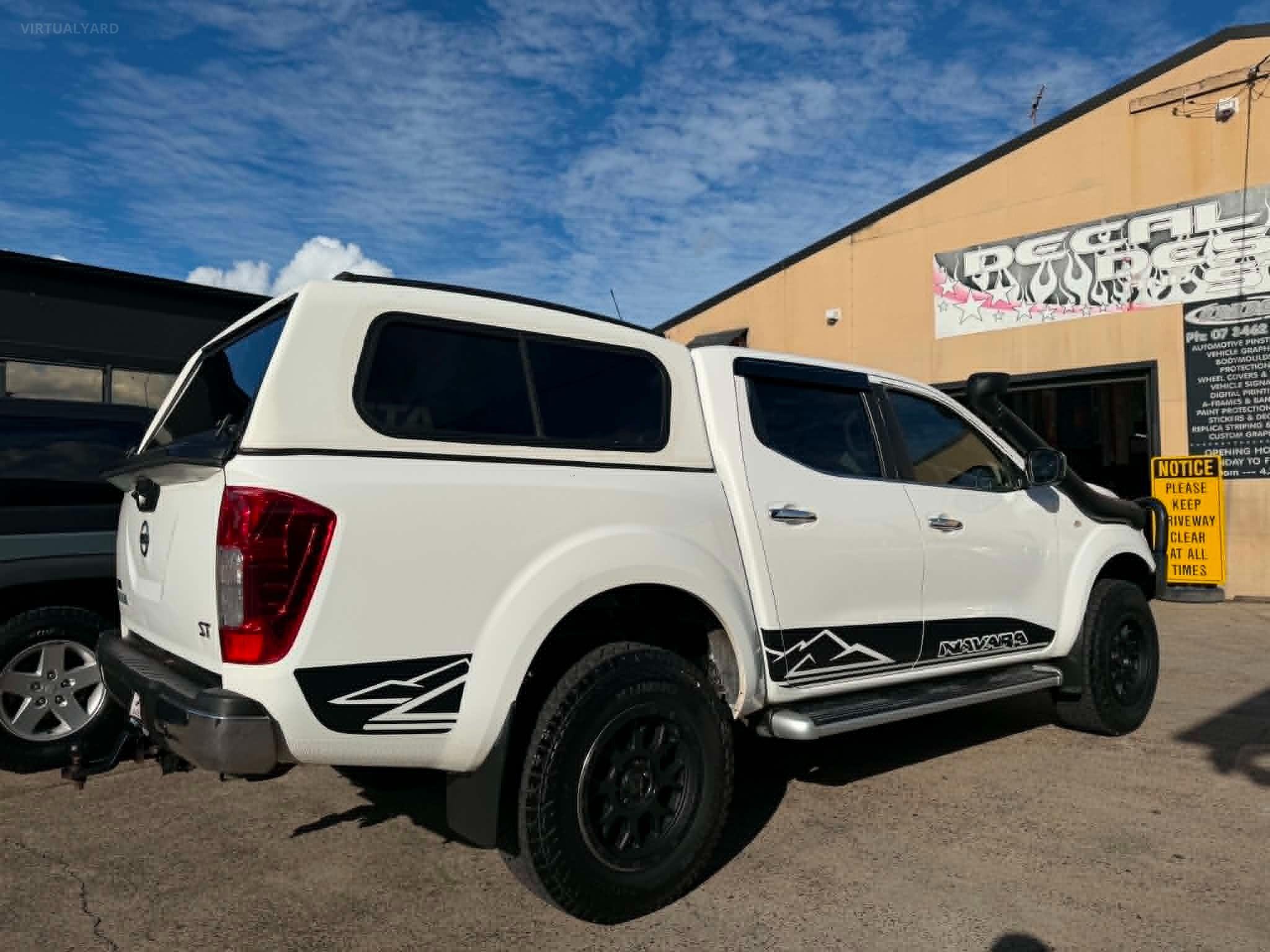 NISSAN NAVARA
