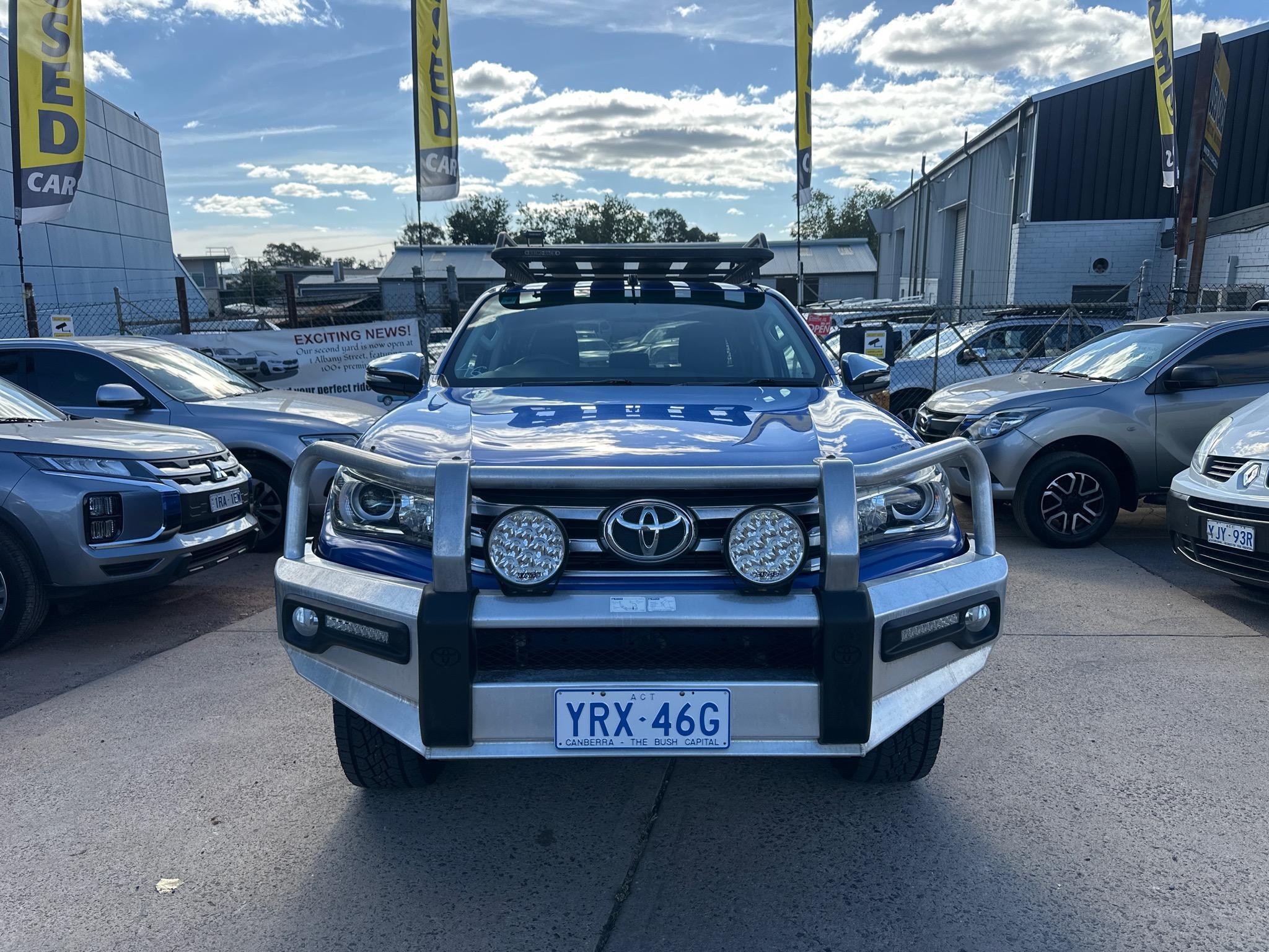 TOYOTA HILUX