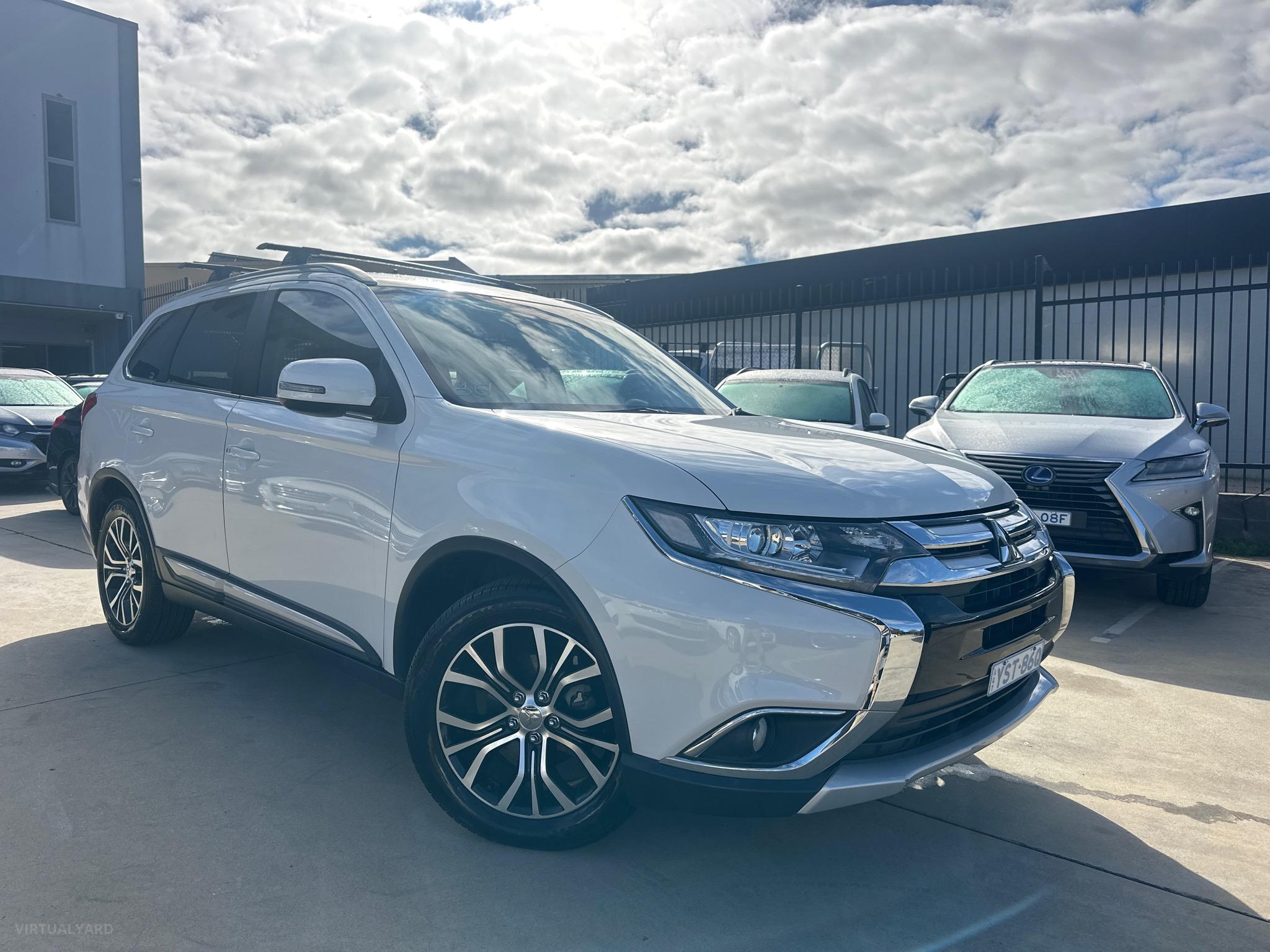 MITSUBISHI OUTLANDER