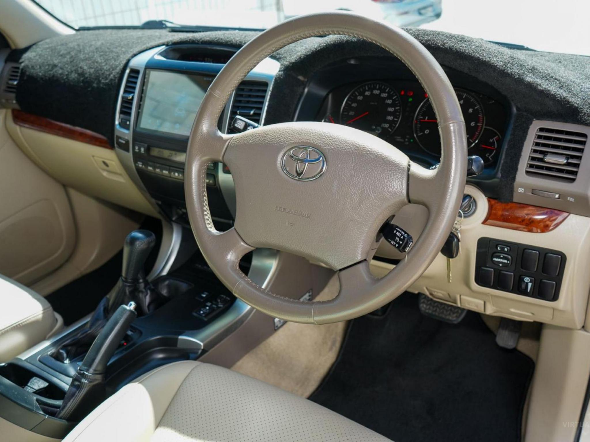 TOYOTA LANDCRUISER