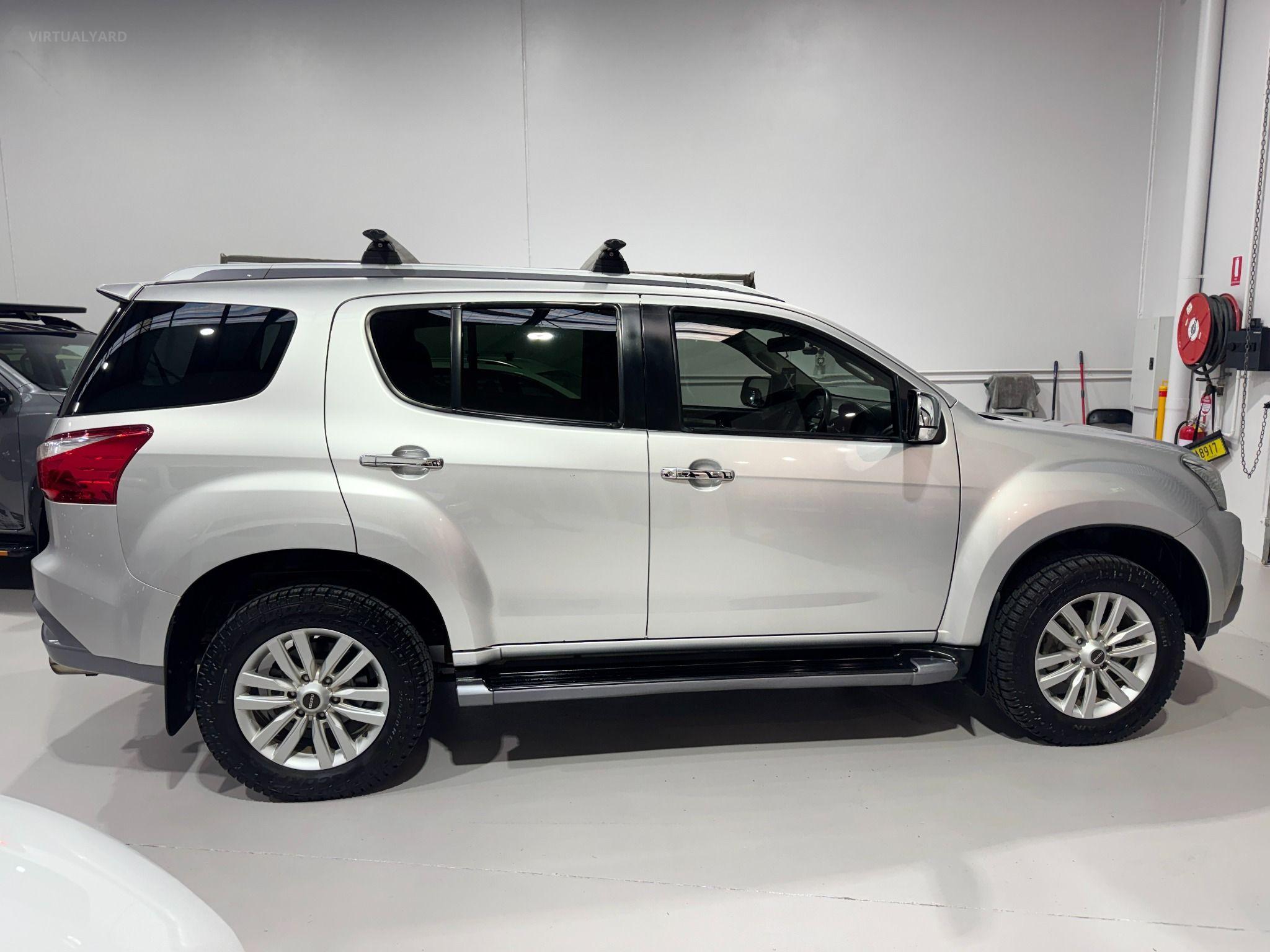 ISUZU MU-X