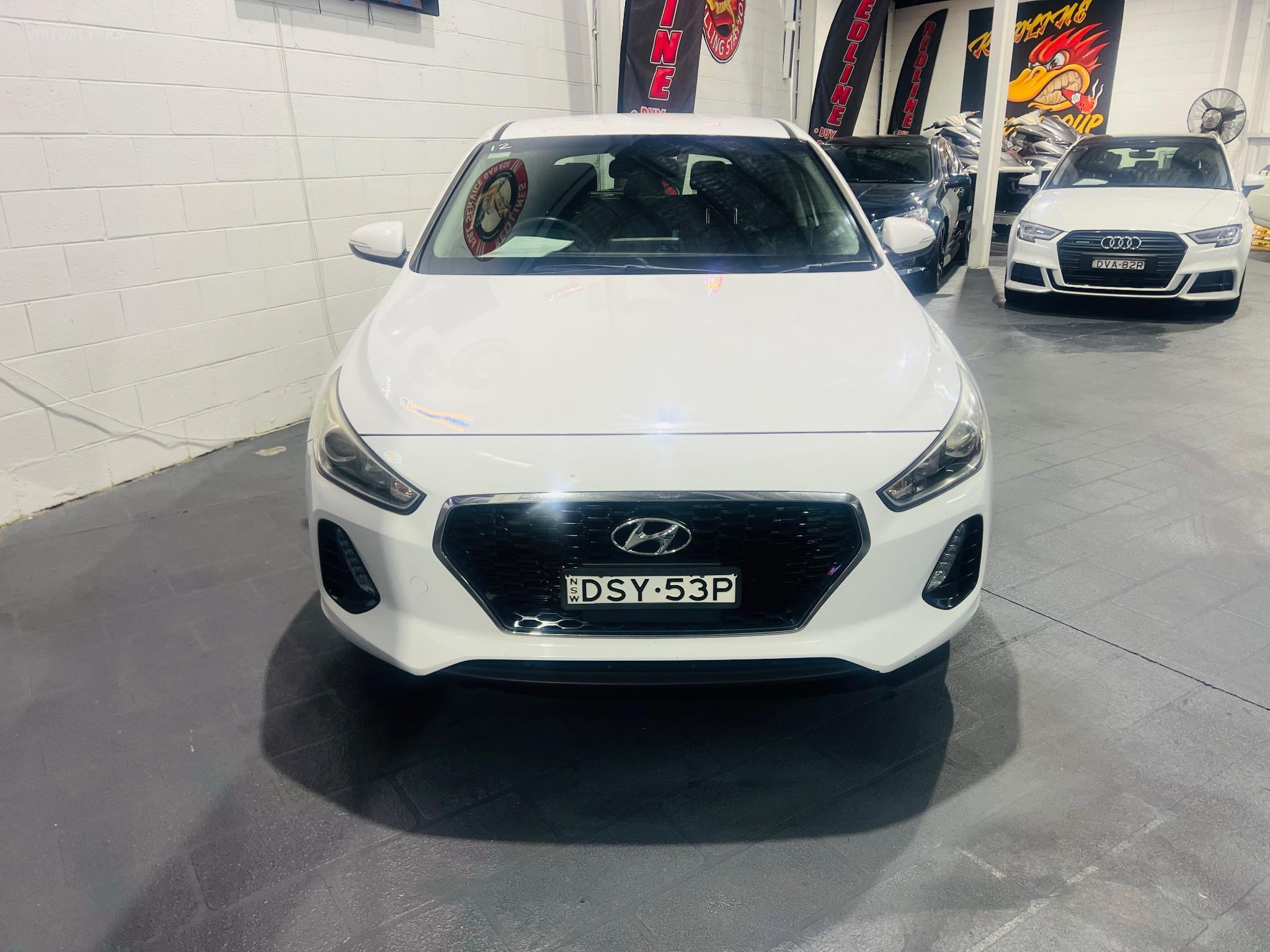 HYUNDAI i30