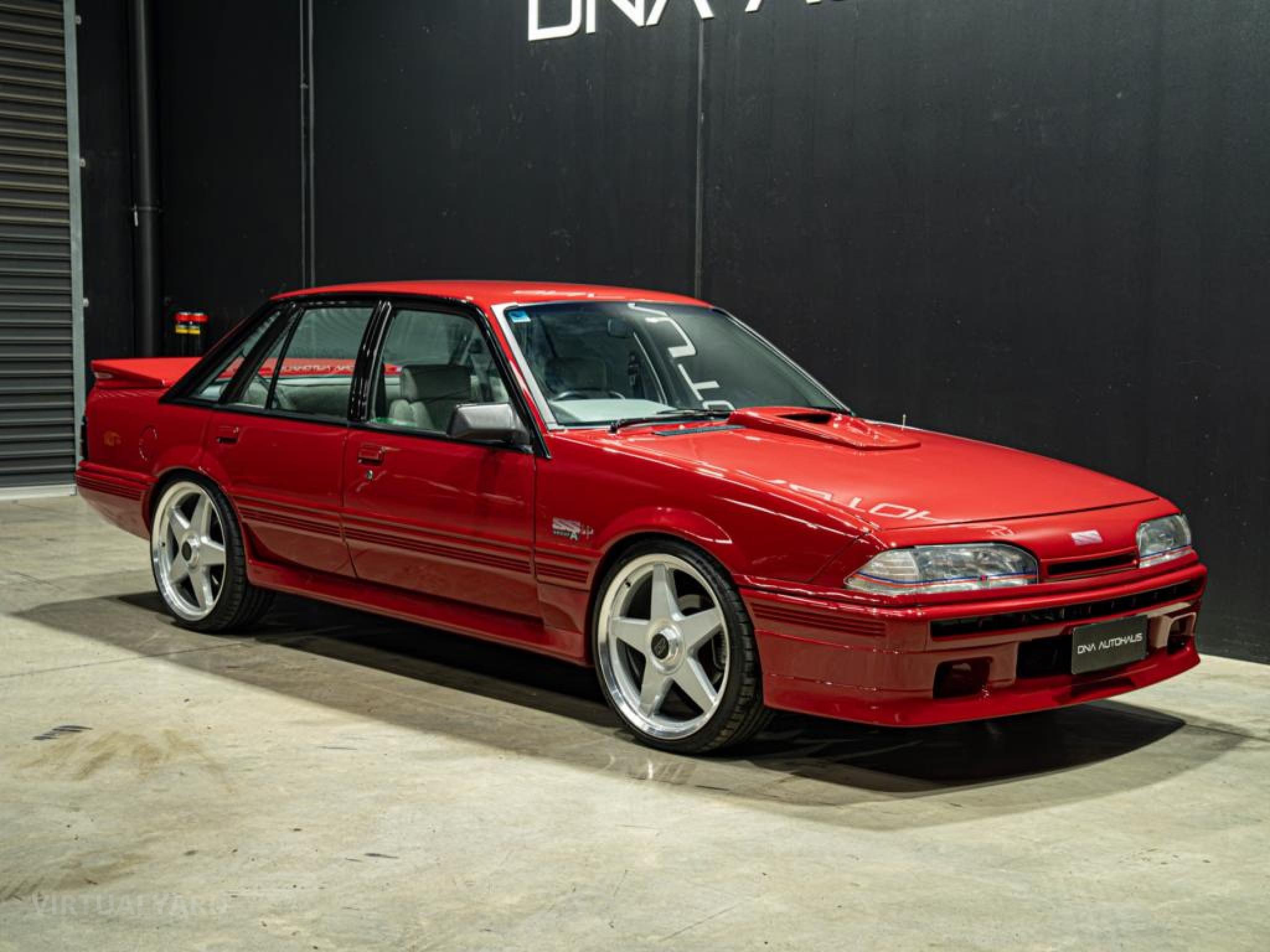 HOLDEN HDT VL SS