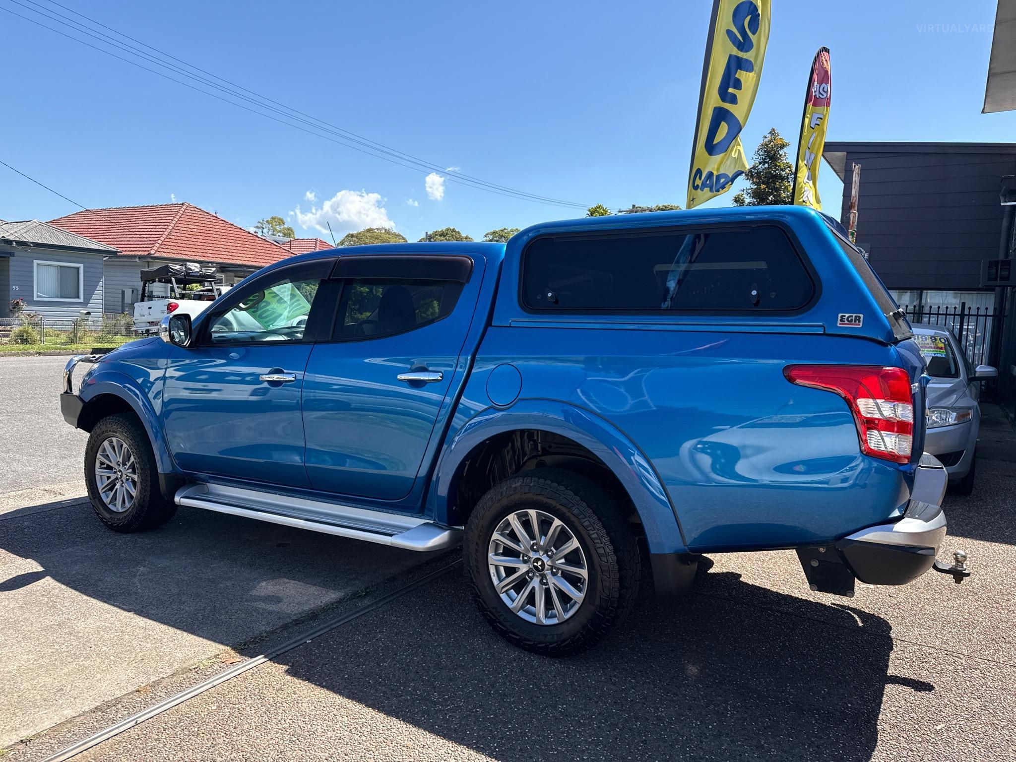 MITSUBISHI TRITON