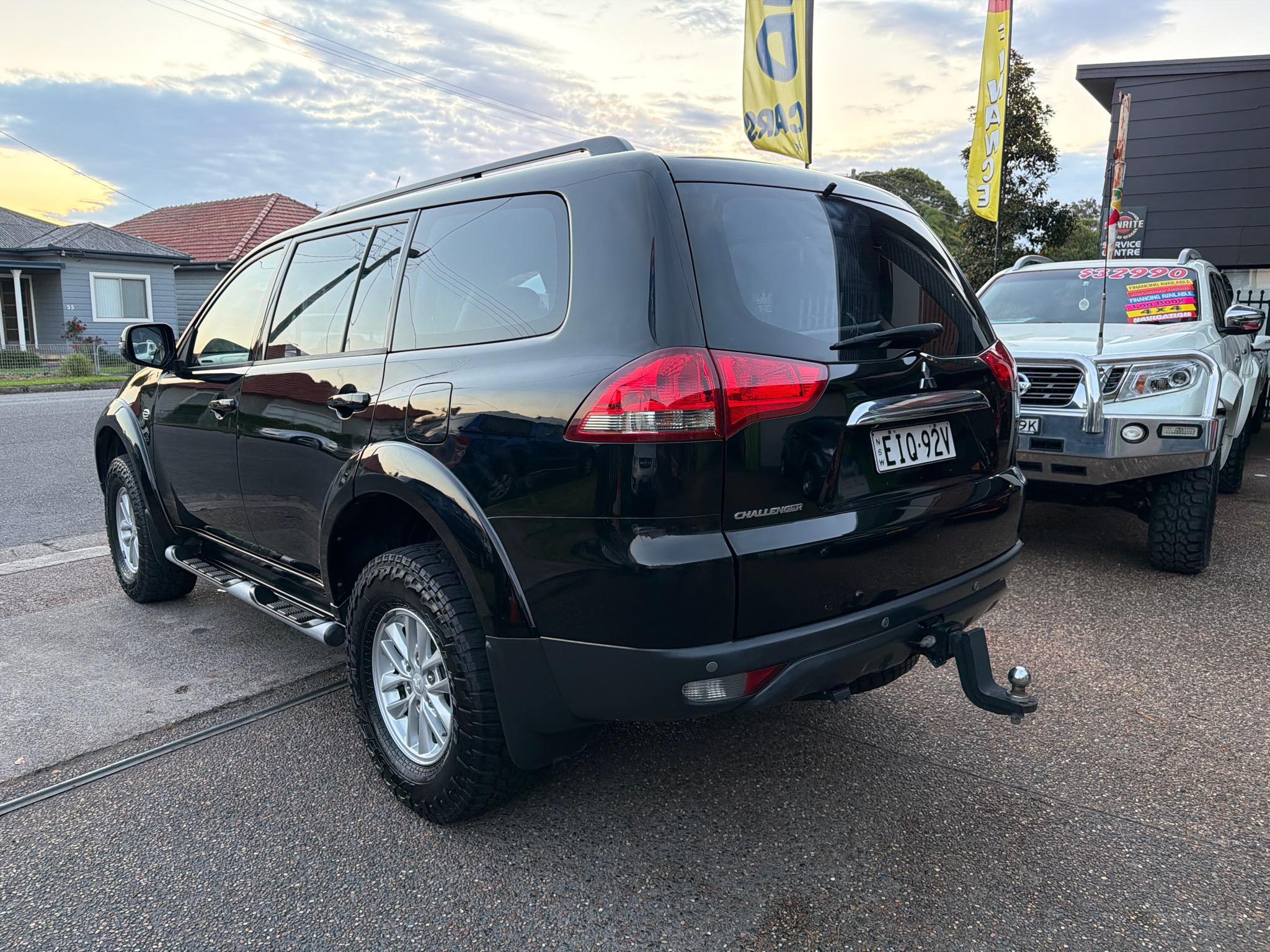 MITSUBISHI CHALLENGER