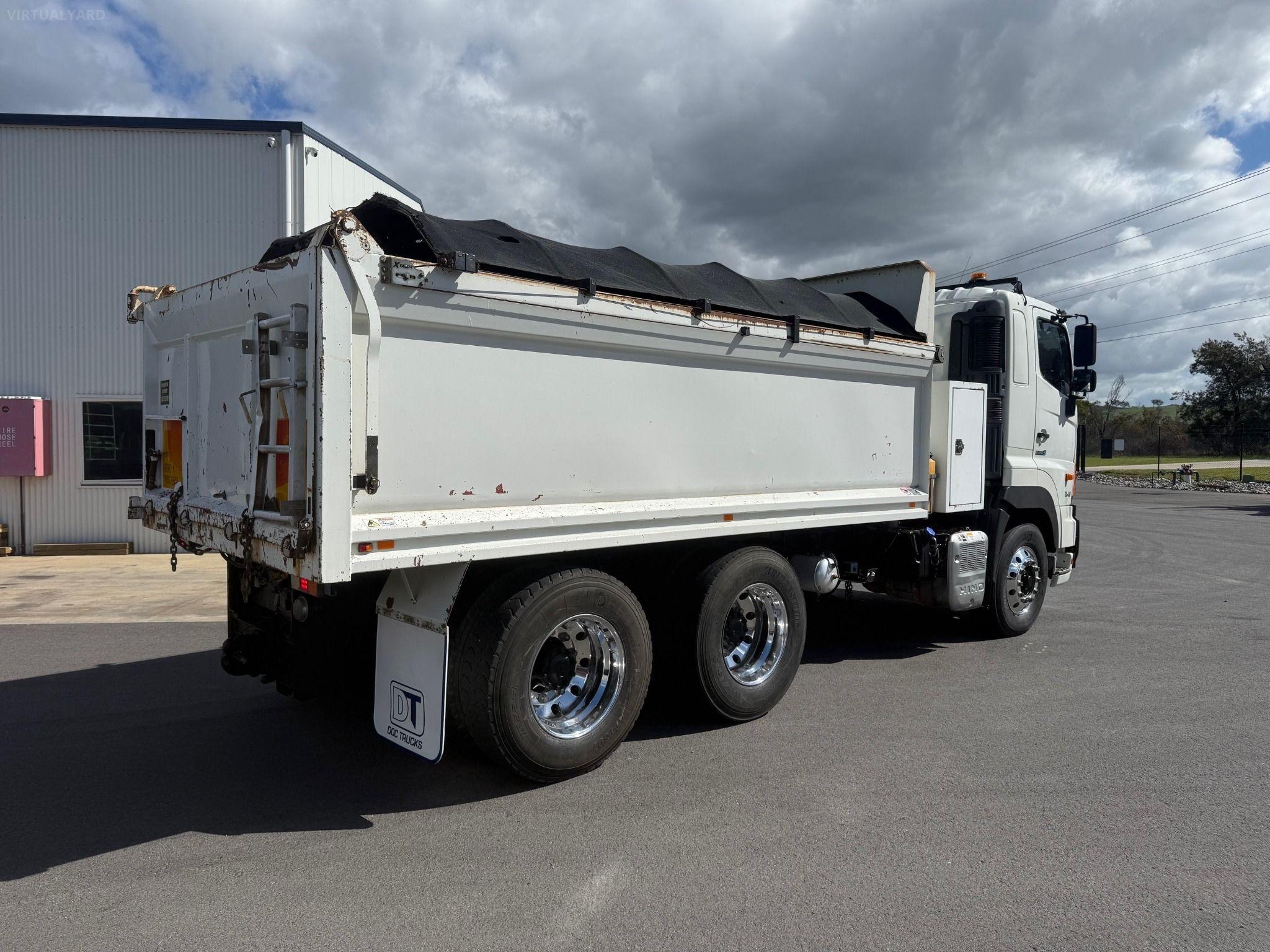 HINO FS 700 2848 TIPPER