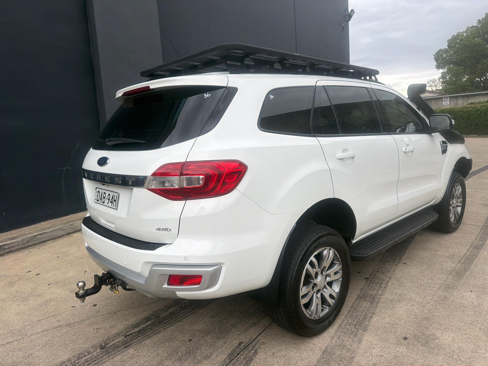 FORD EVEREST UA TREND WAGON 7ST 5DR SPTS AUTO 6SP, 4WD 3.2DT [JUL] image 3