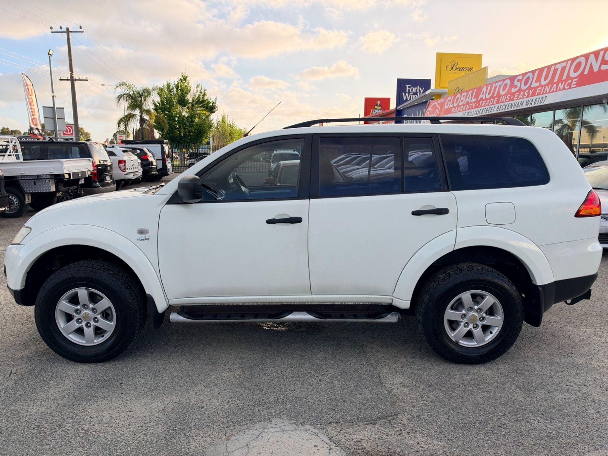 MITSUBISHI CHALLENGER