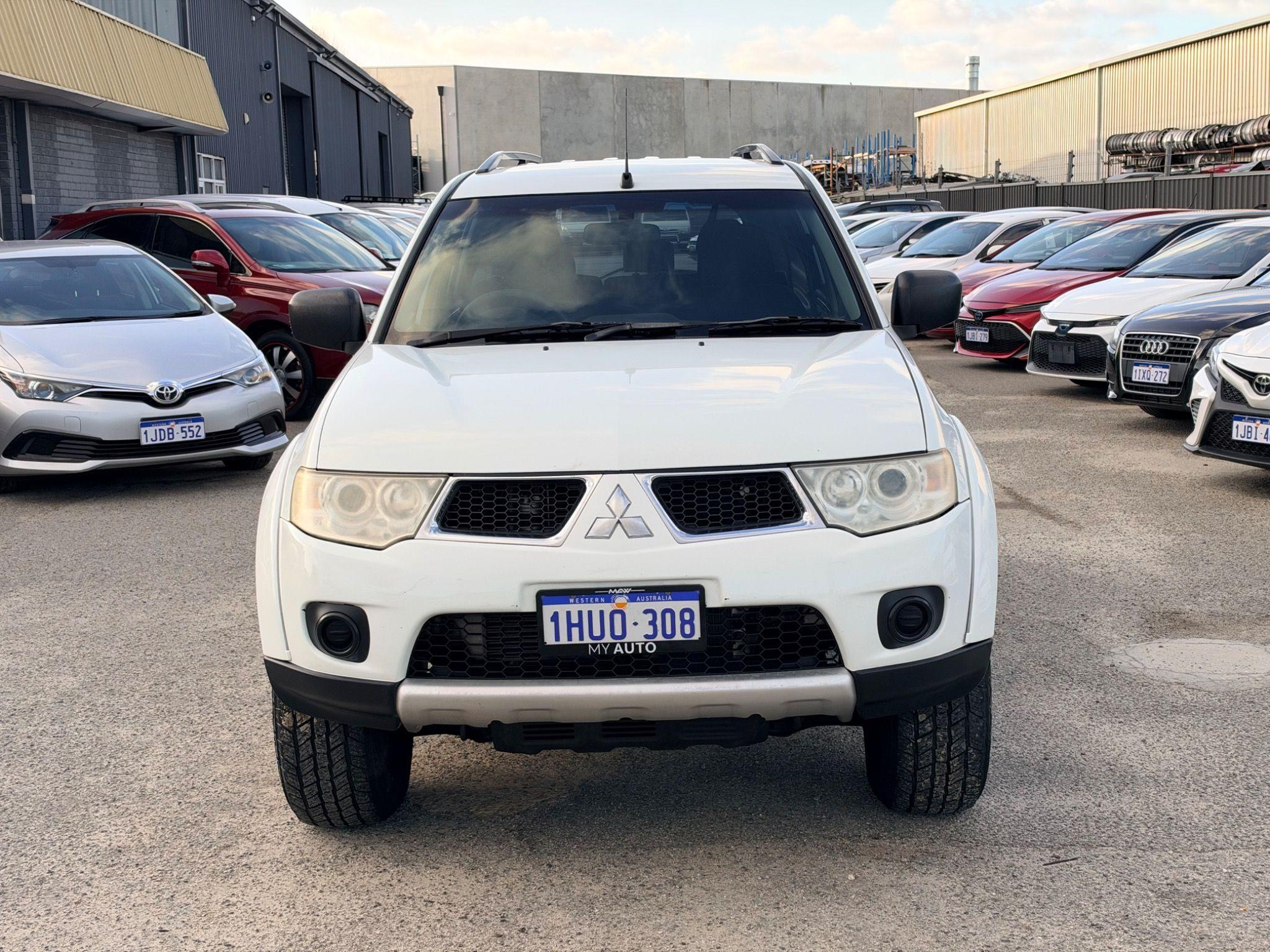 MITSUBISHI CHALLENGER