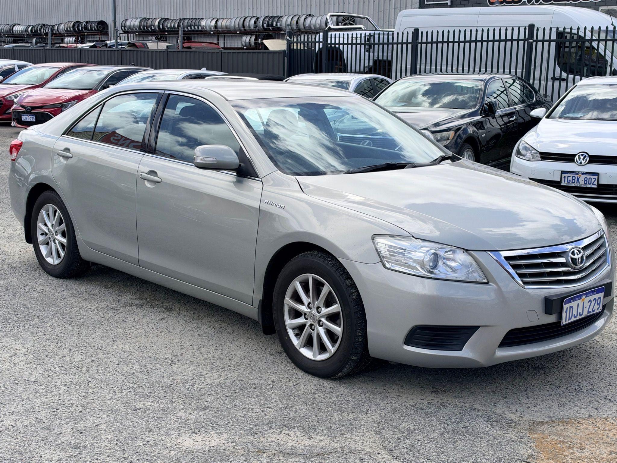 TOYOTA AURION