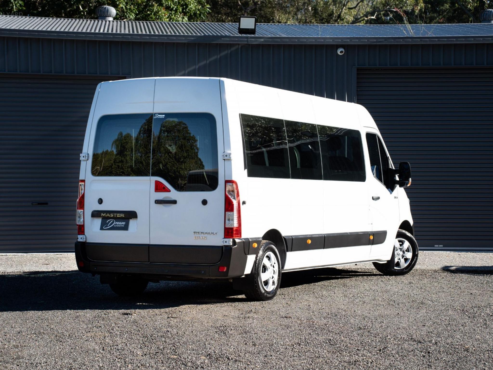 RENAULT Master