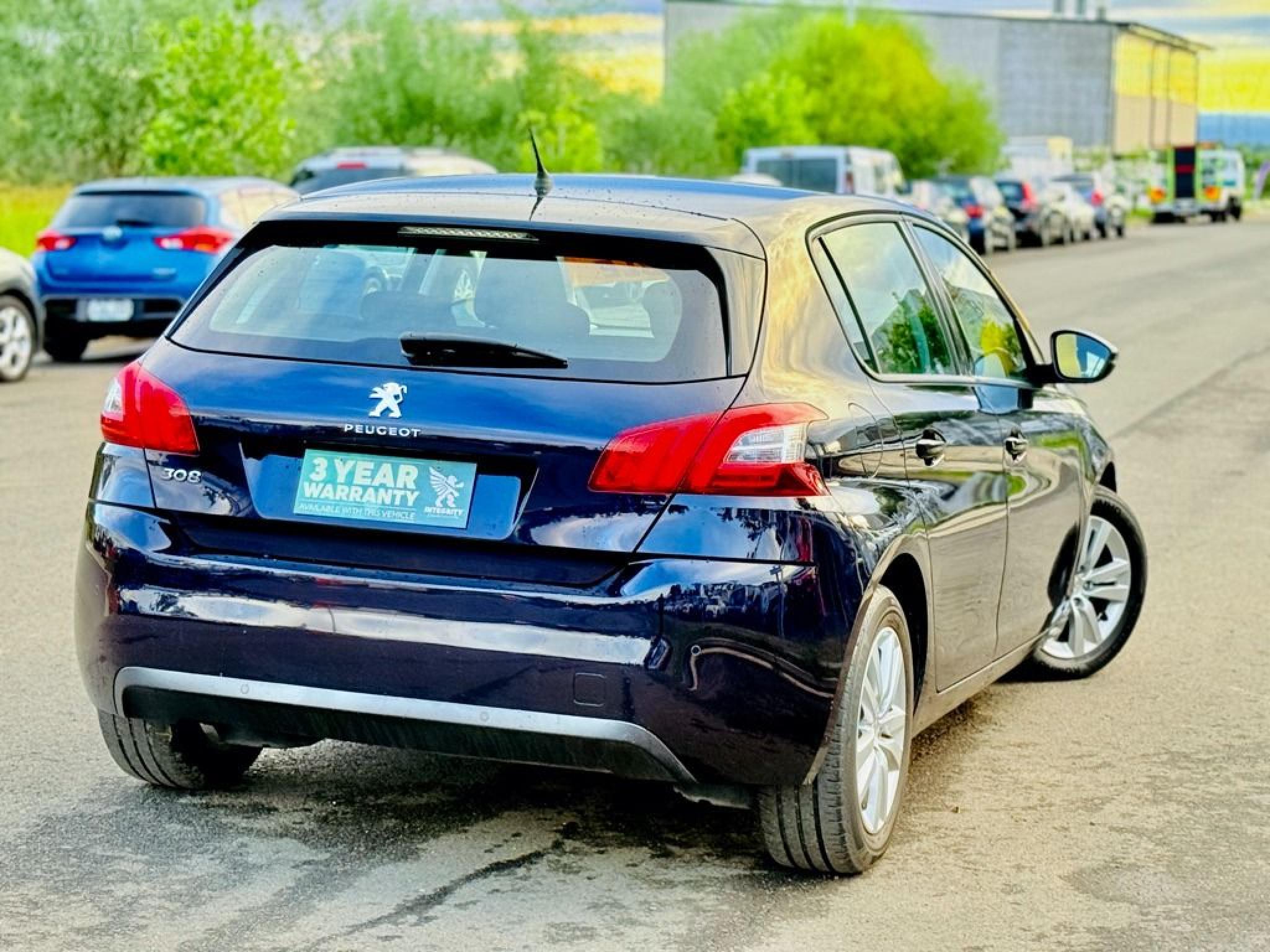 PEUGEOT 308