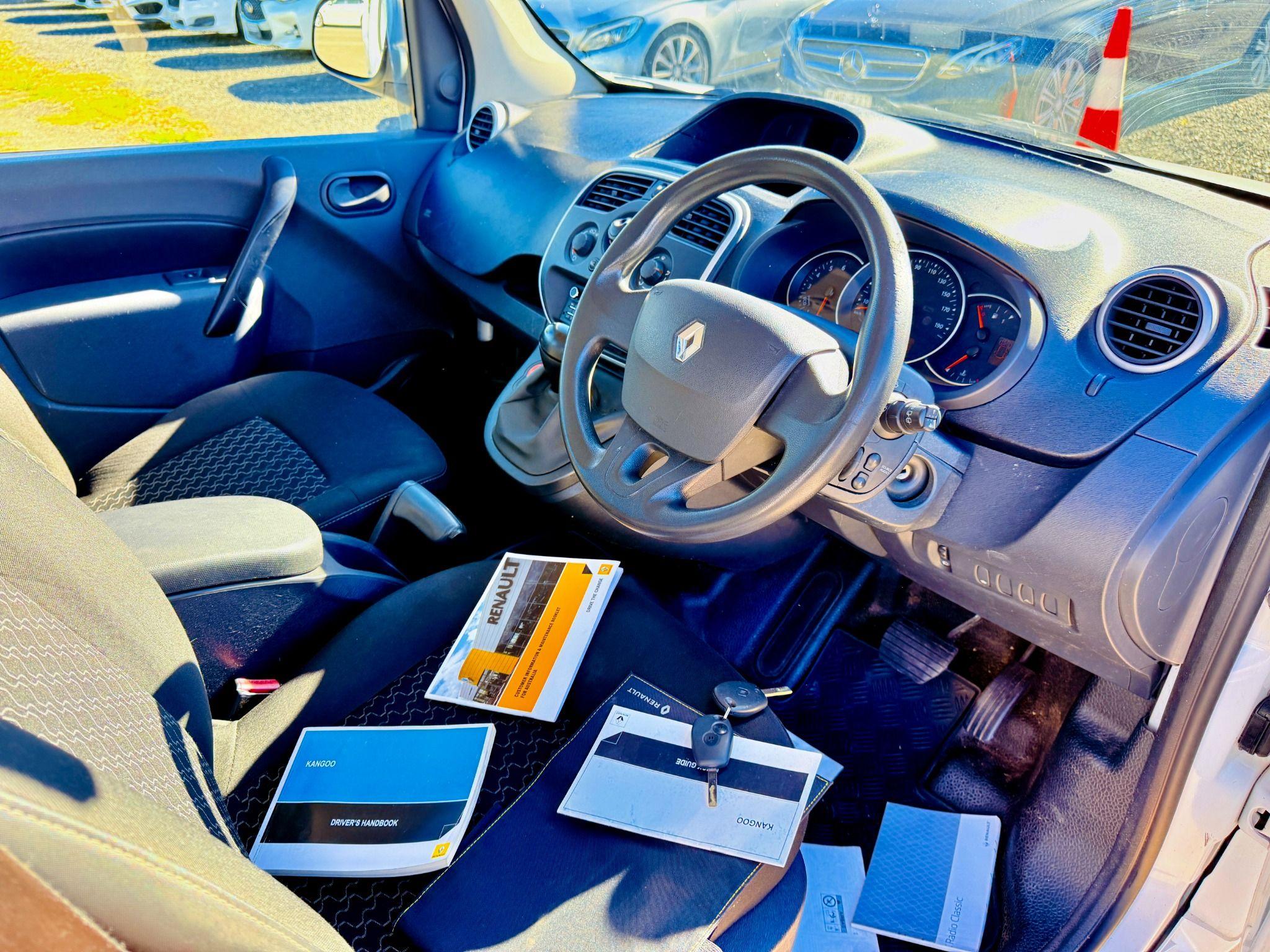 RENAULT KANGOO