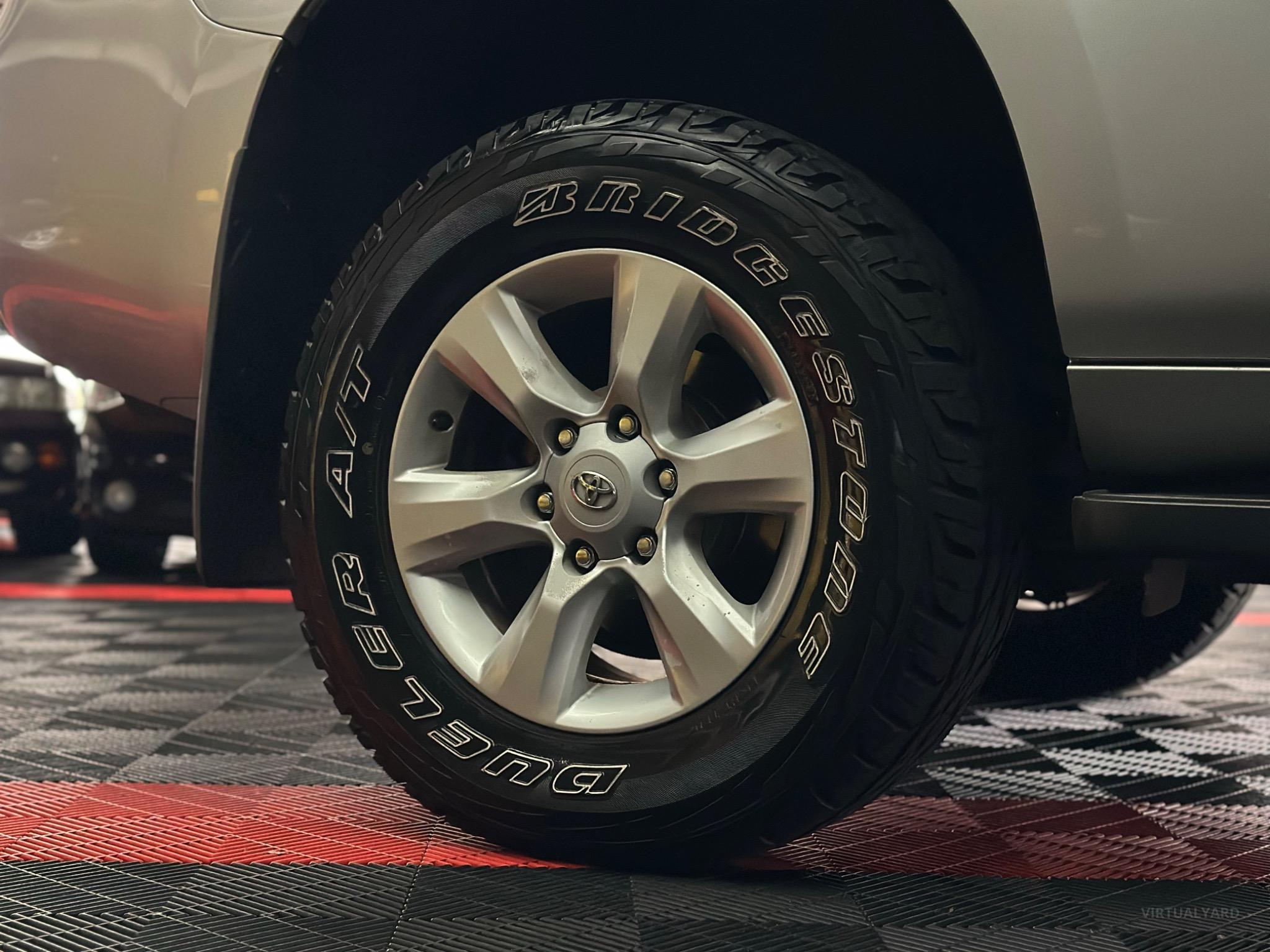 Toyota Landcruiser Prado