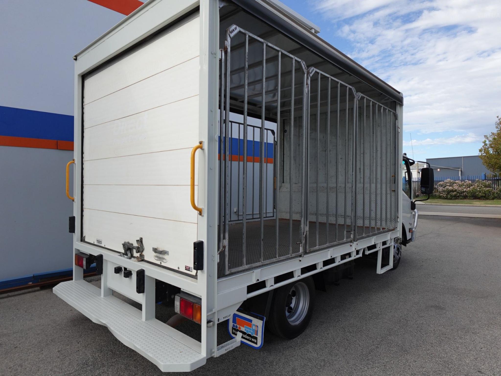 ISUZU NPR 55 155