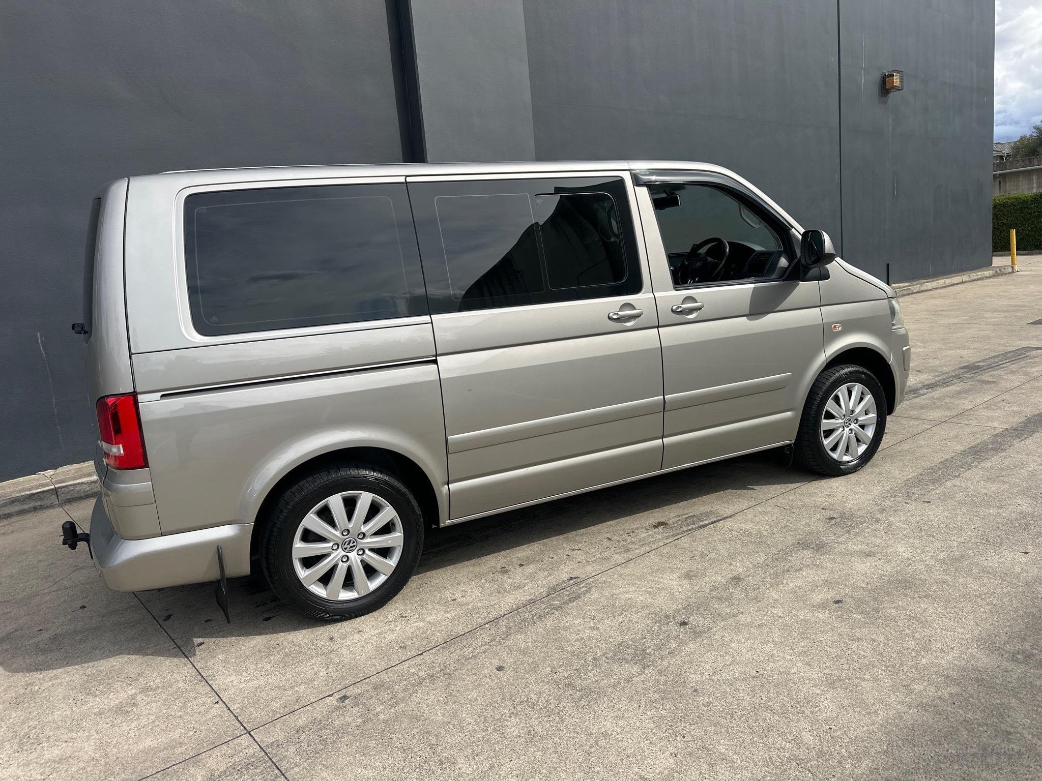 VOLKSWAGEN MULTIVAN T5 COMFORTLINE WAGON 7ST 4DR DSG 7SP 2.0DTT (132KW) [MY10] image 13
