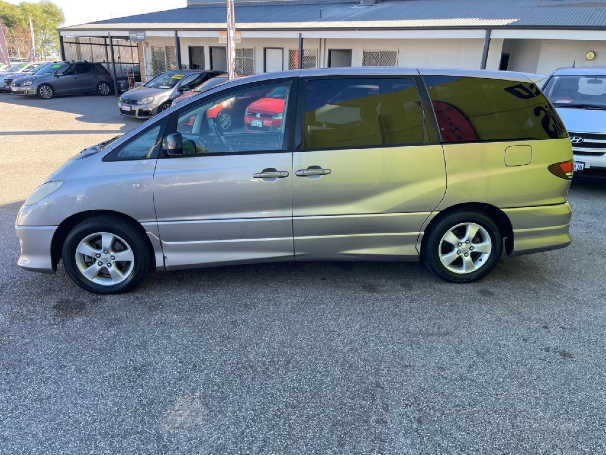 TOYOTA ESTIMA