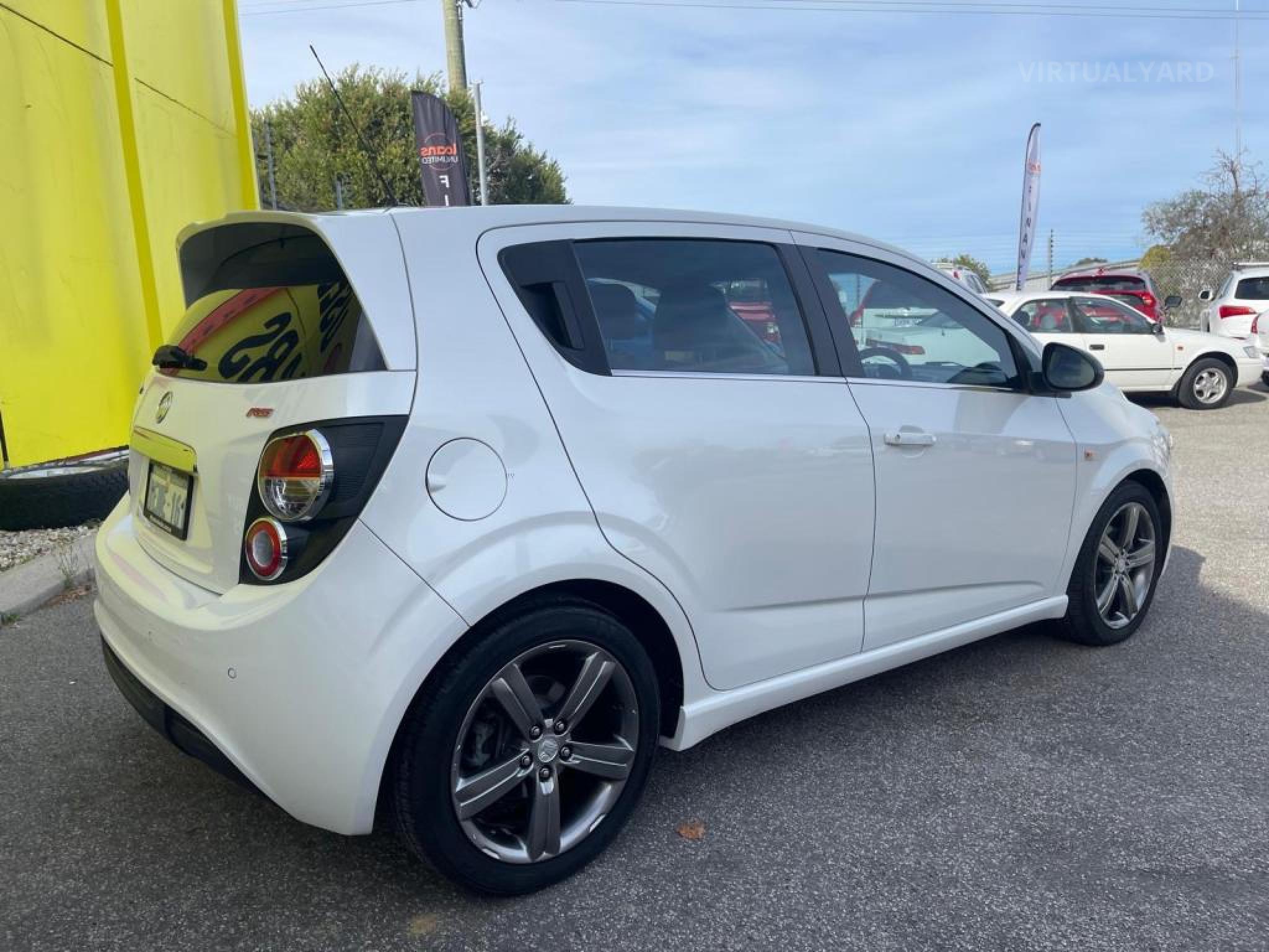 HOLDEN BARINA