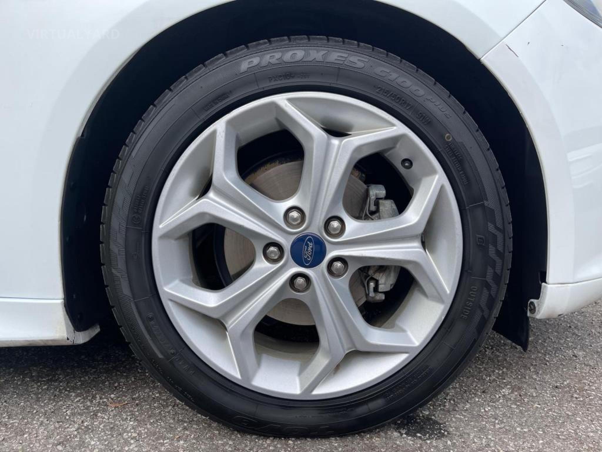 FORD FOCUS