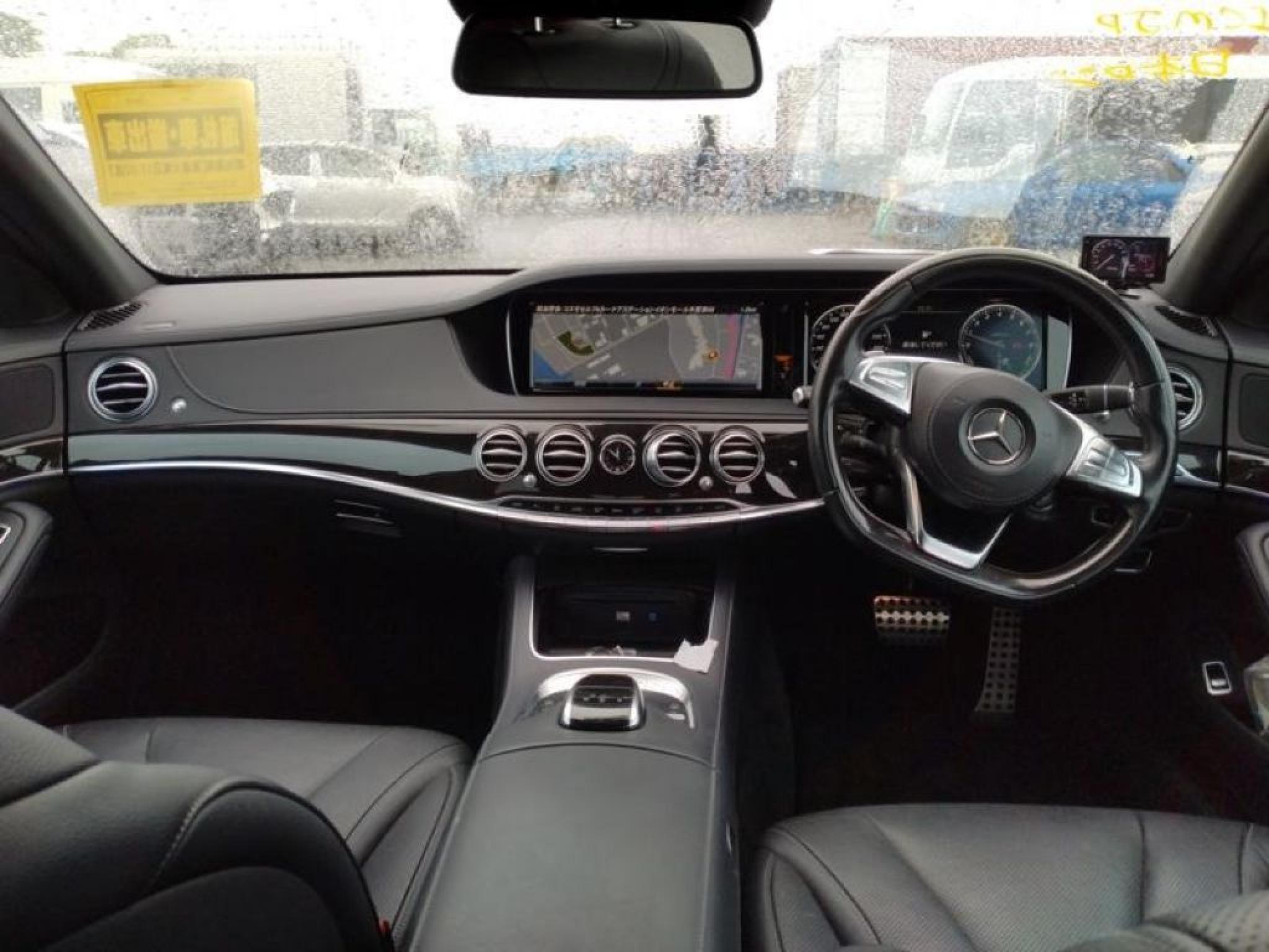 MERCEDES-BENZ S400