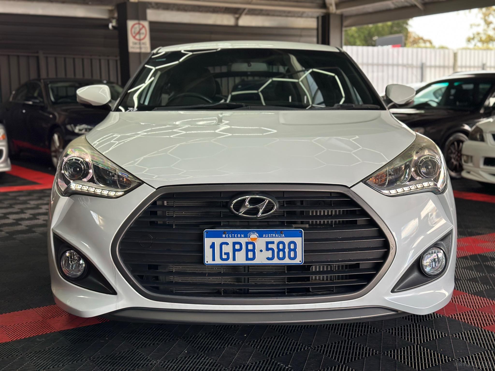 Hyundai Veloster