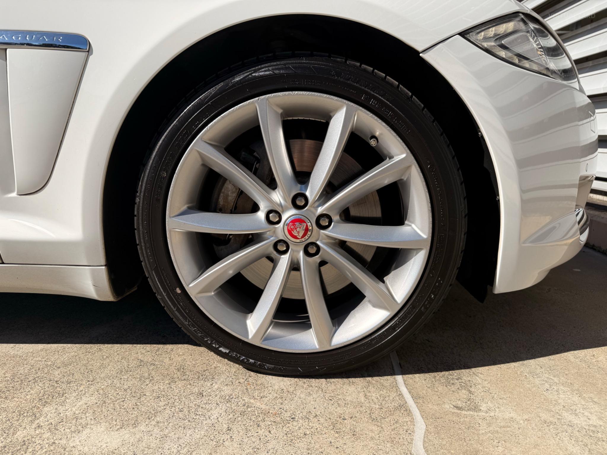 JAGUAR XF