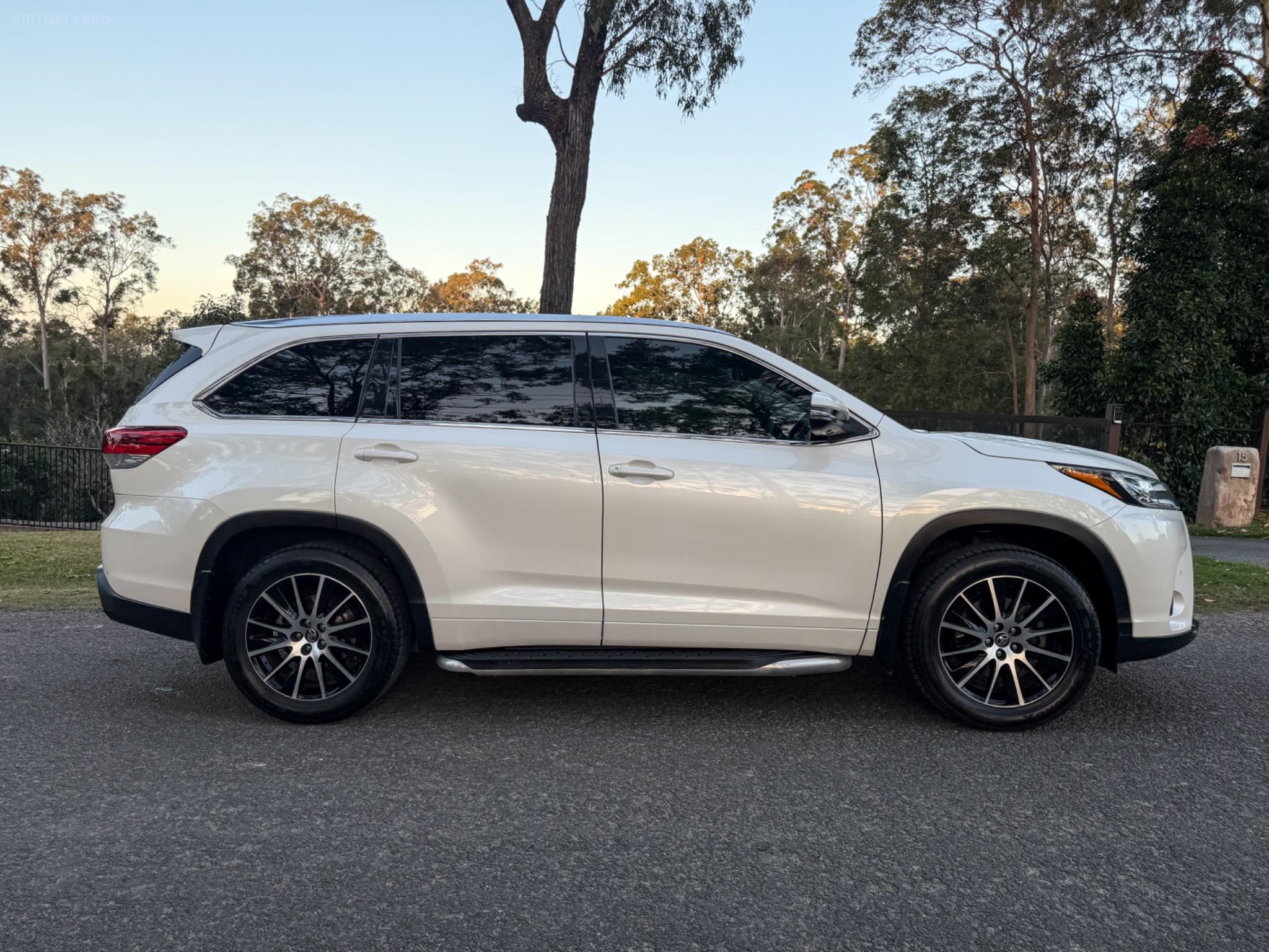 TOYOTA KLUGER