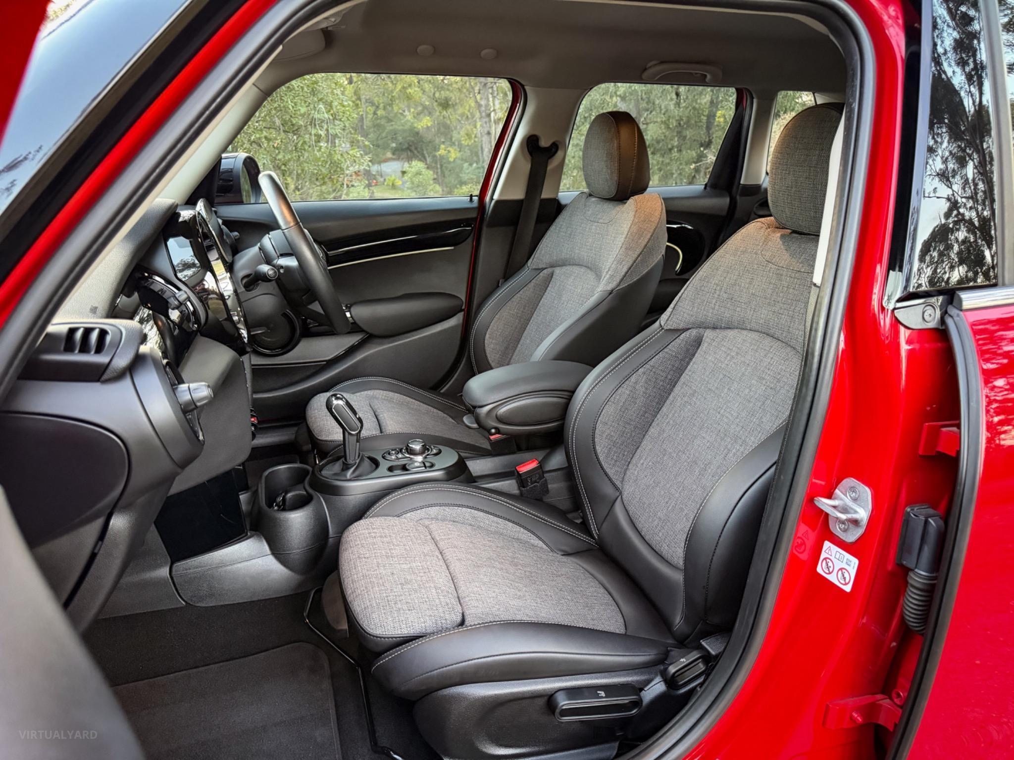 MINI 5D HATCH