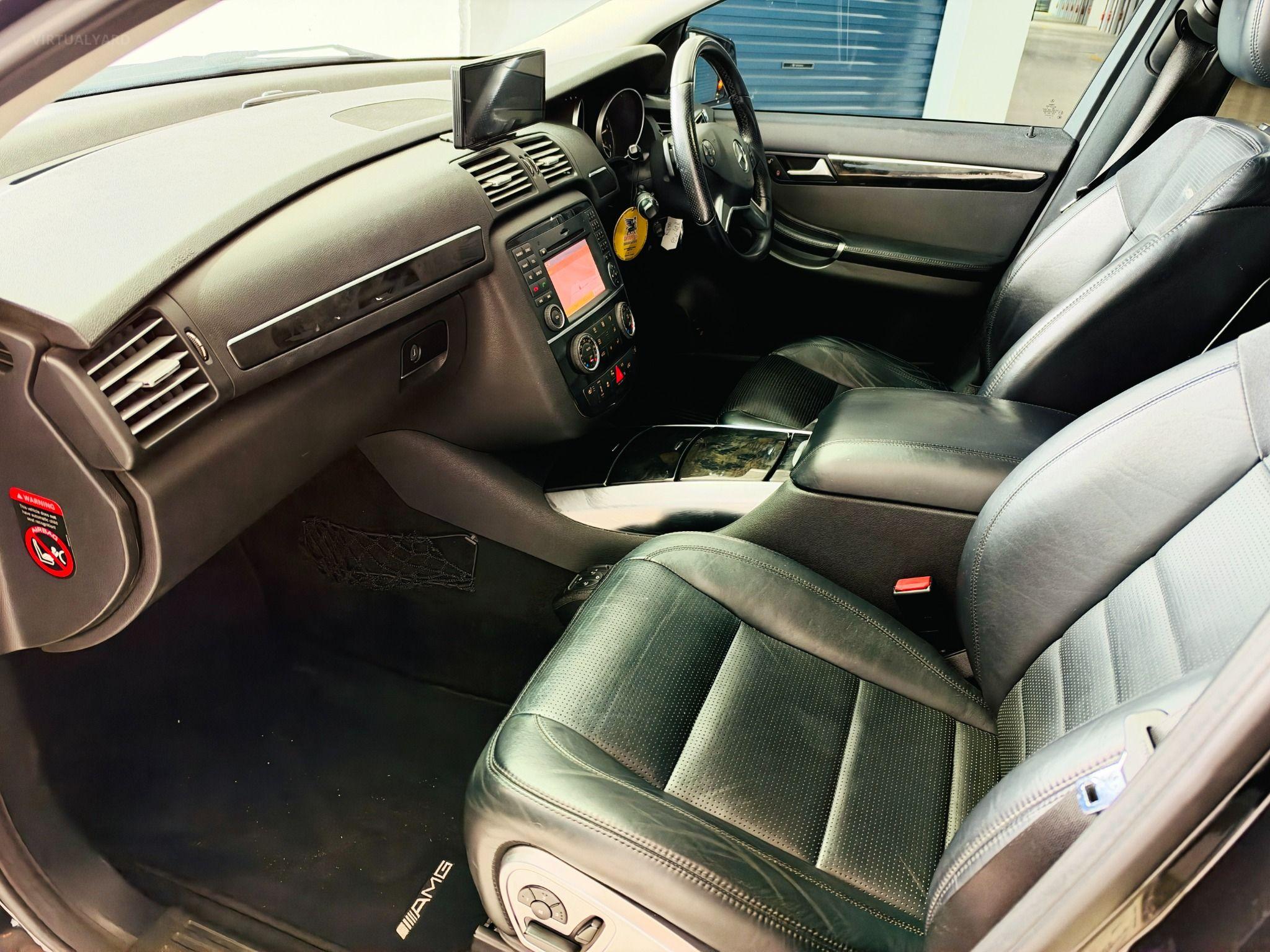 MERCEDES-BENZ R350
