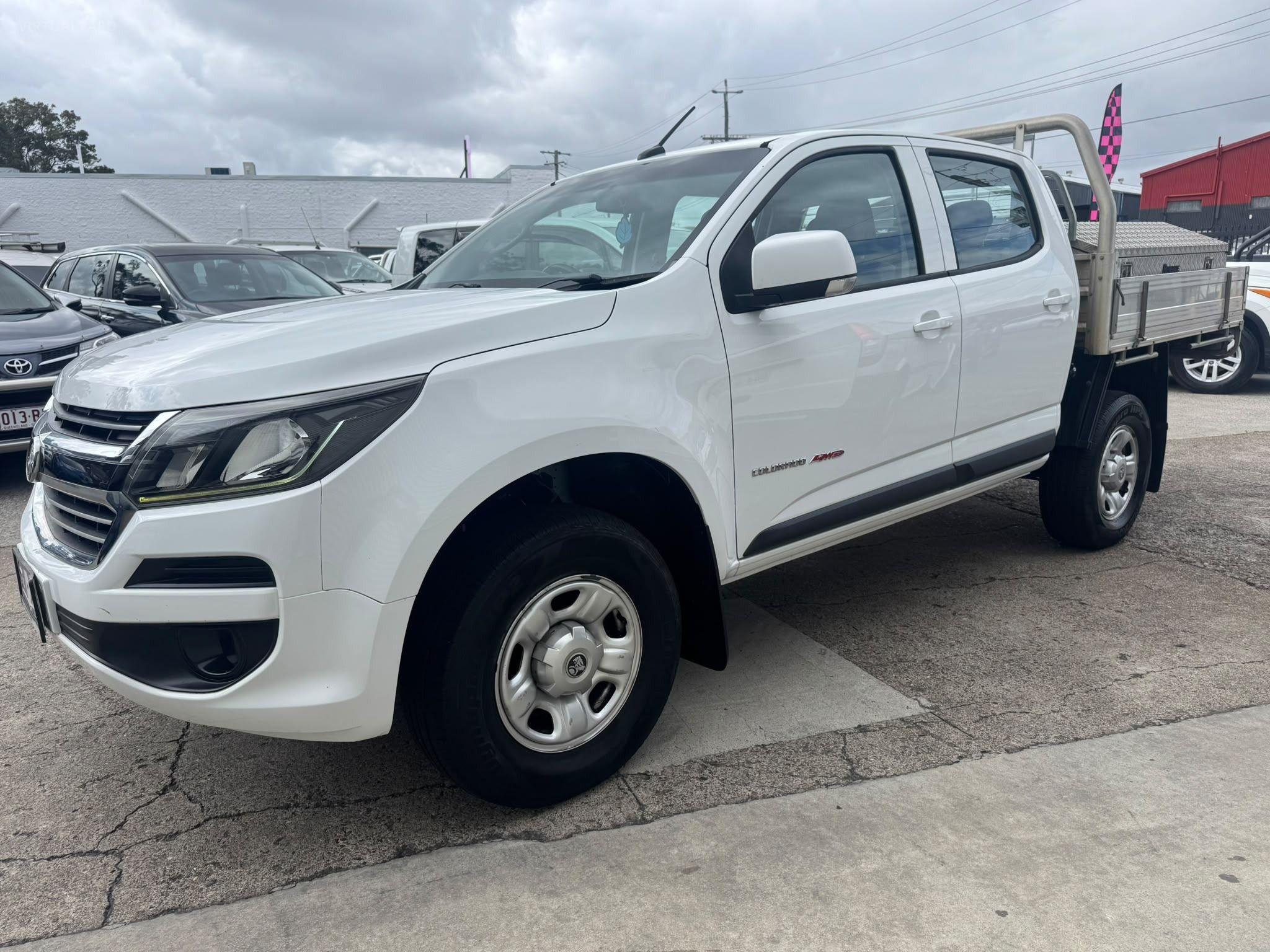 HOLDEN COLORADO