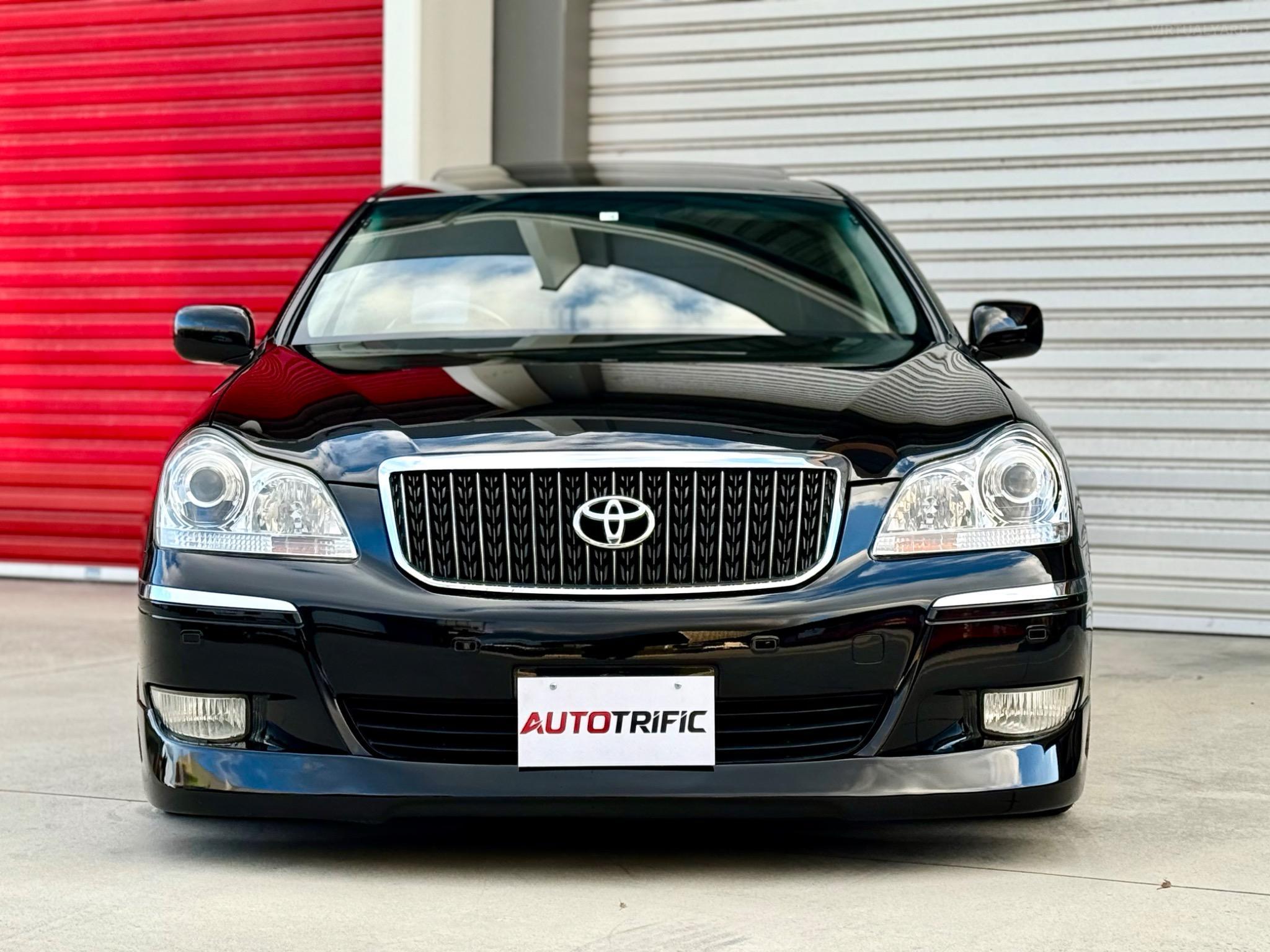 TOYOTA CROWN