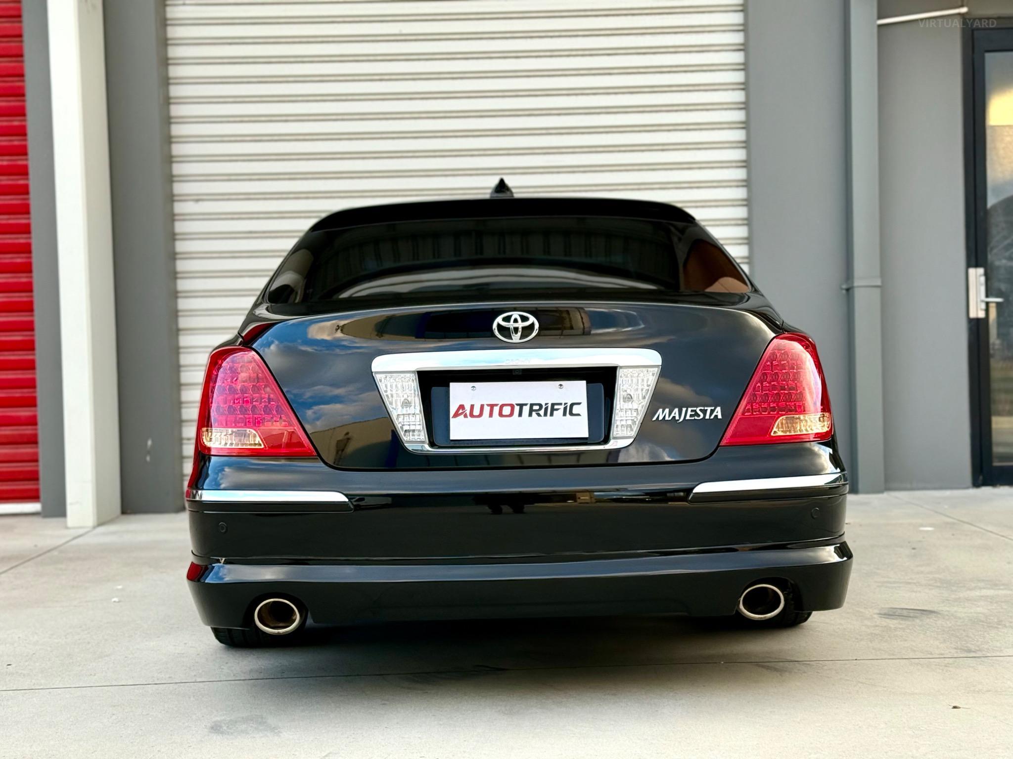 TOYOTA CROWN