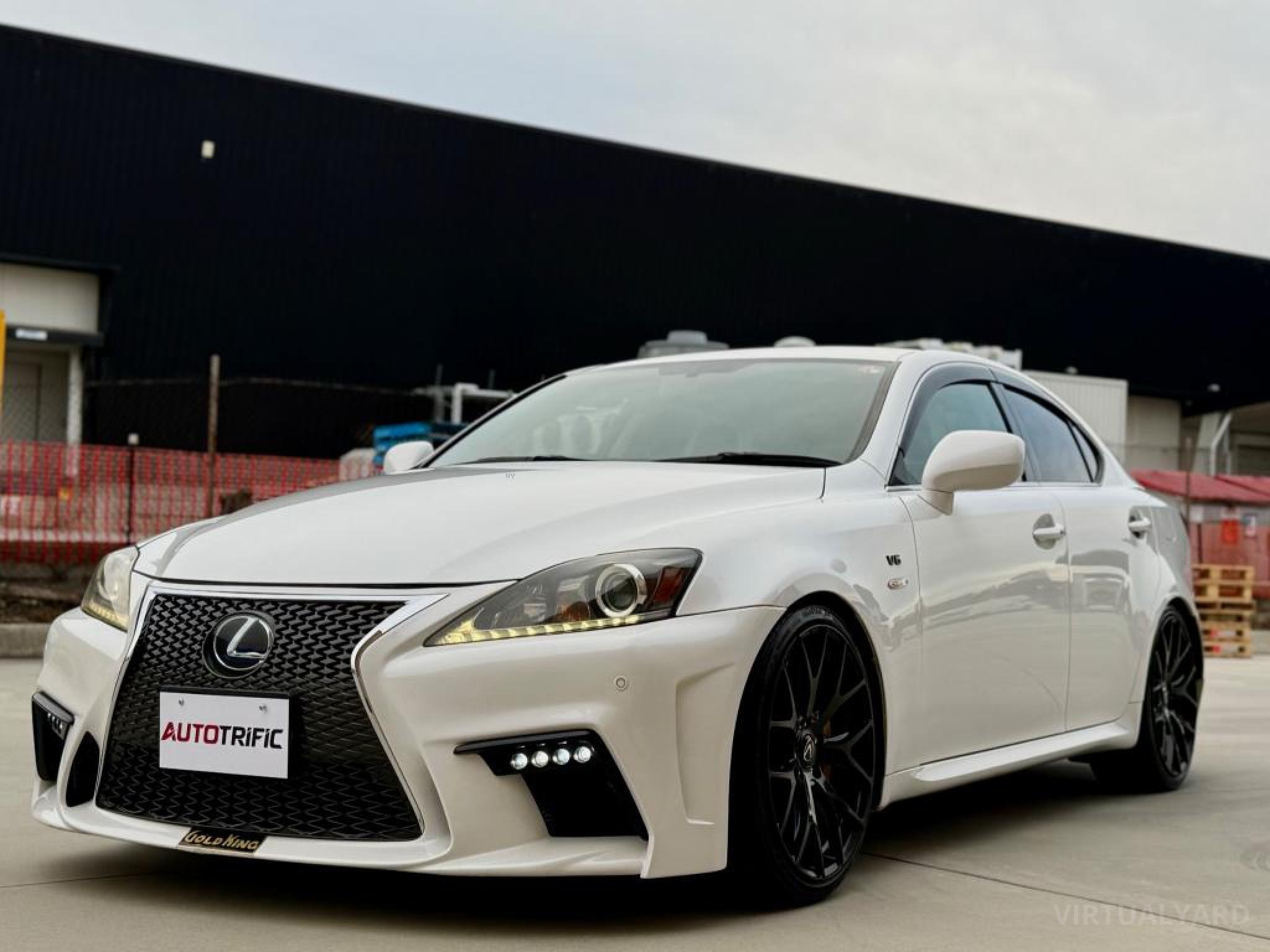 LEXUS IS350