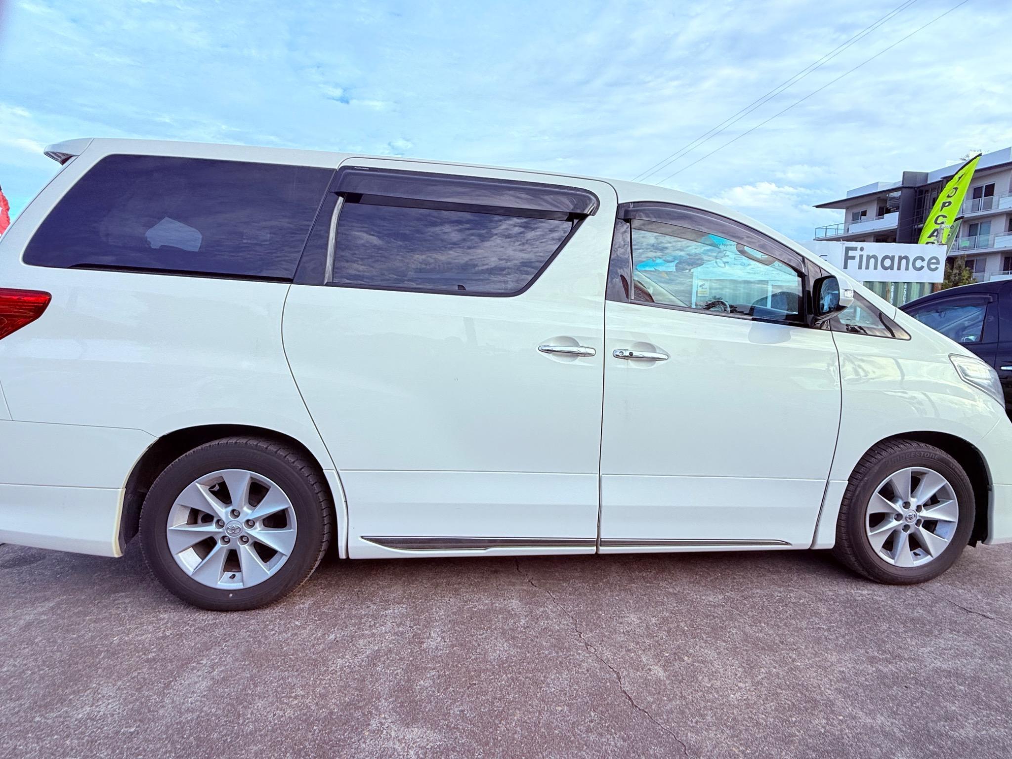 TOYOTA ALPHARD