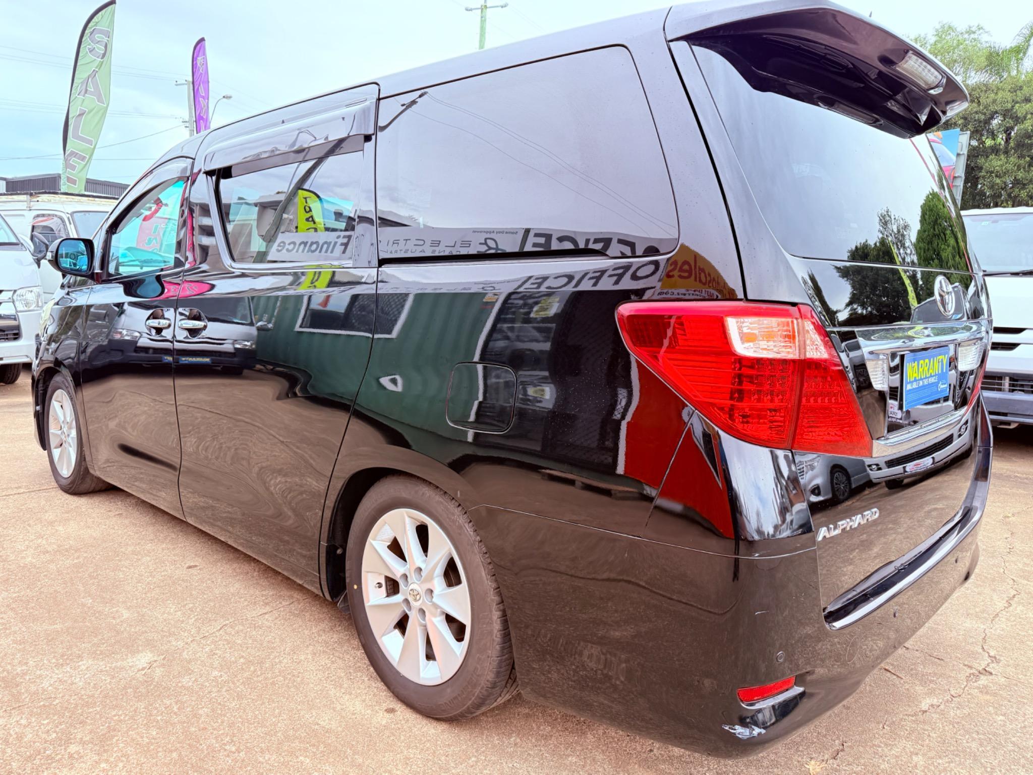 TOYOTA ALPHARD