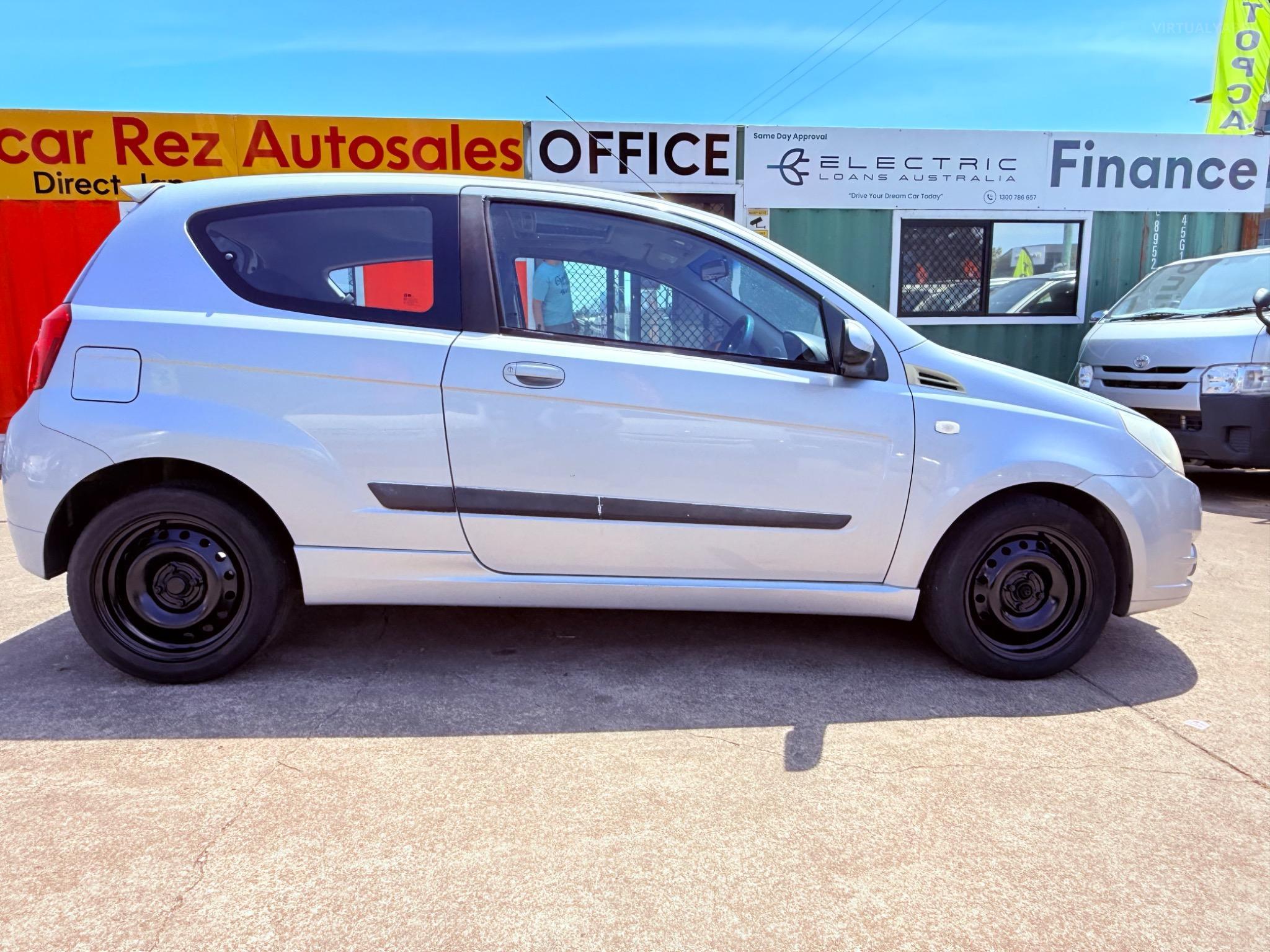 HOLDEN BARINA