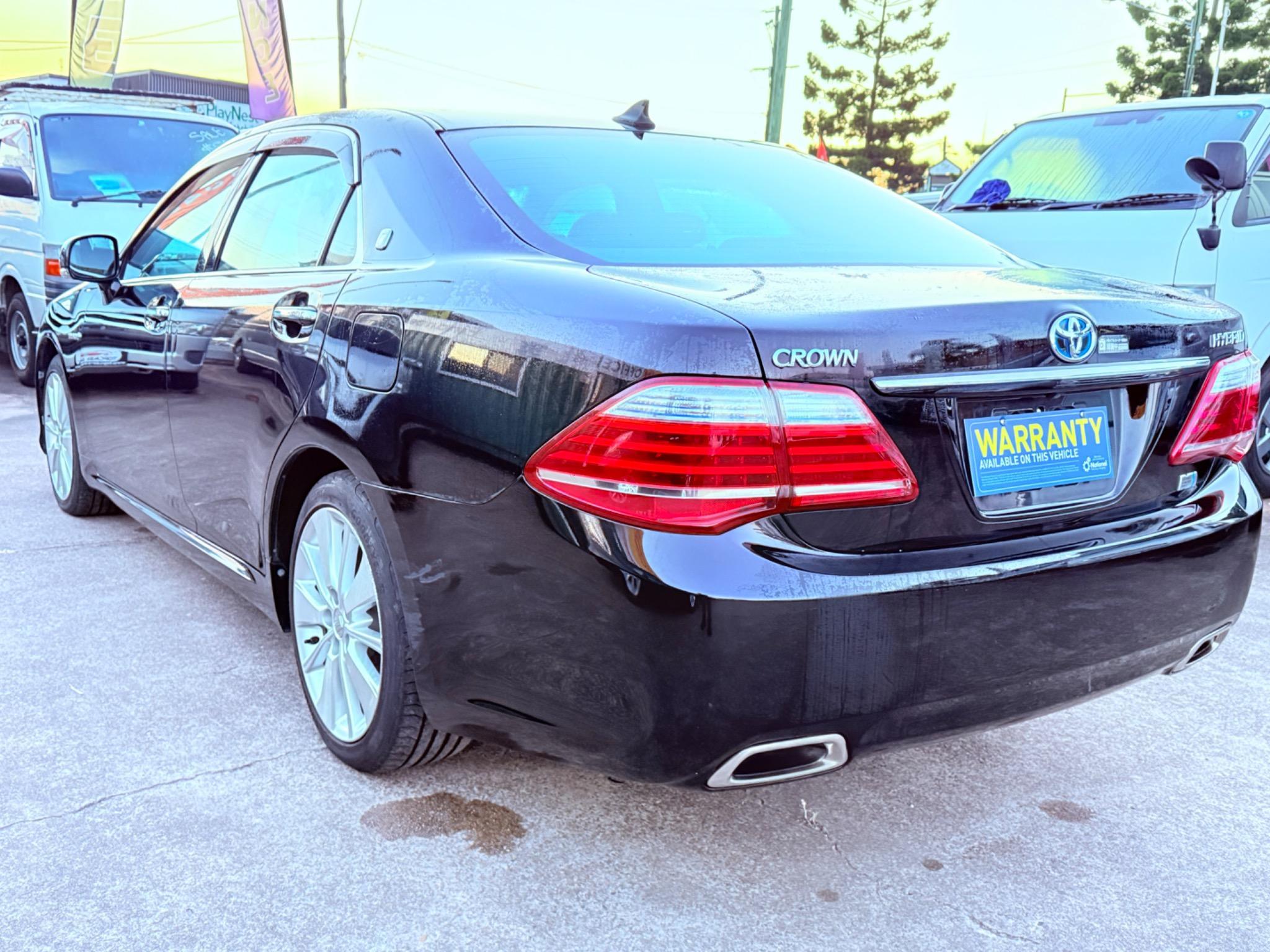 TOYOTA CROWN