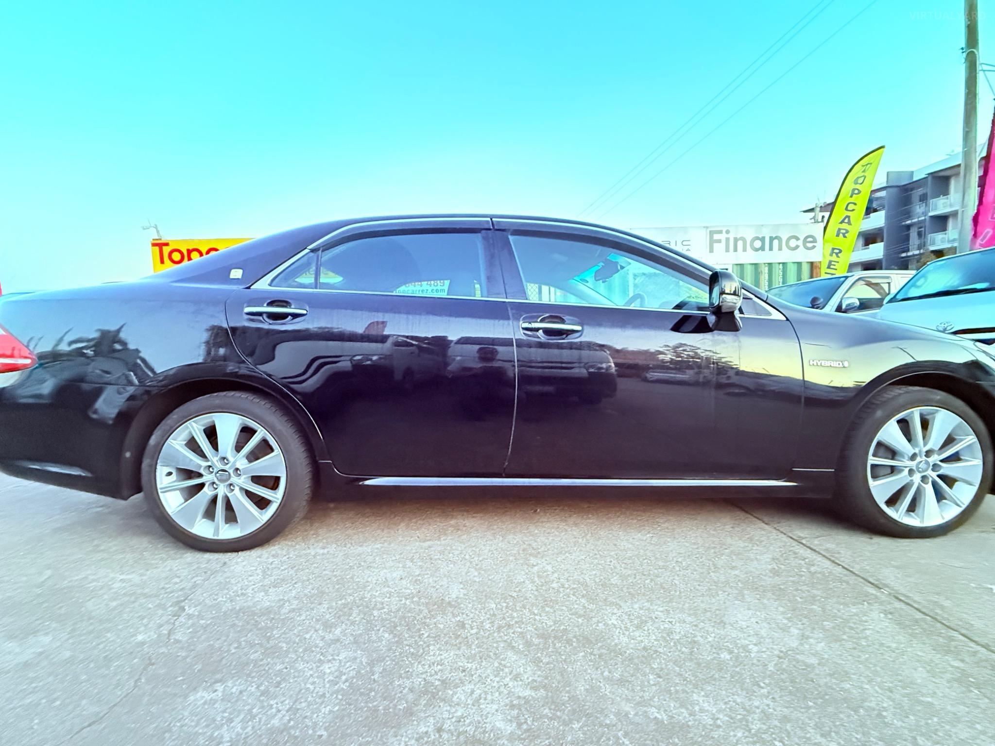 TOYOTA CROWN