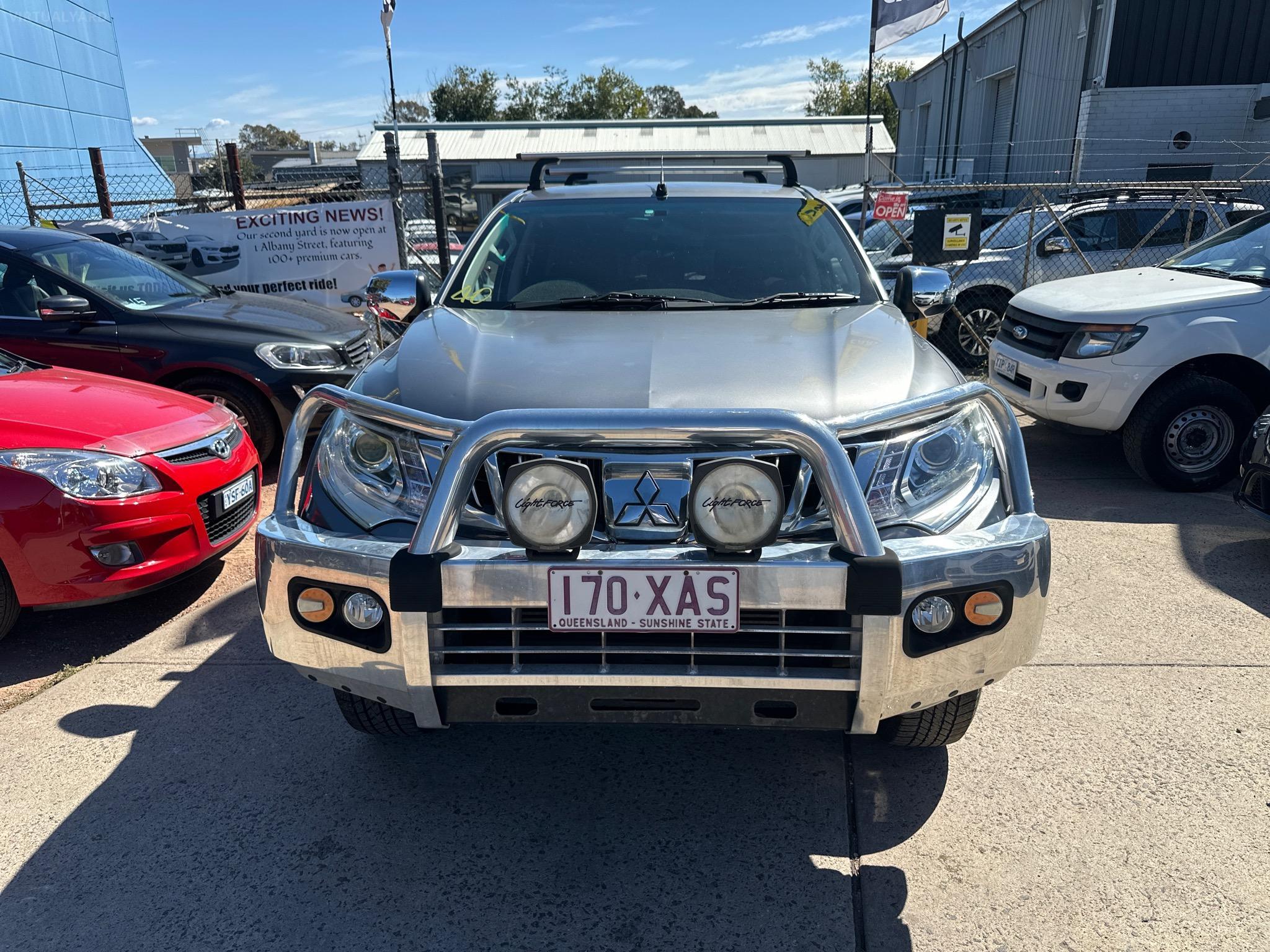 MITSUBISHI TRITON