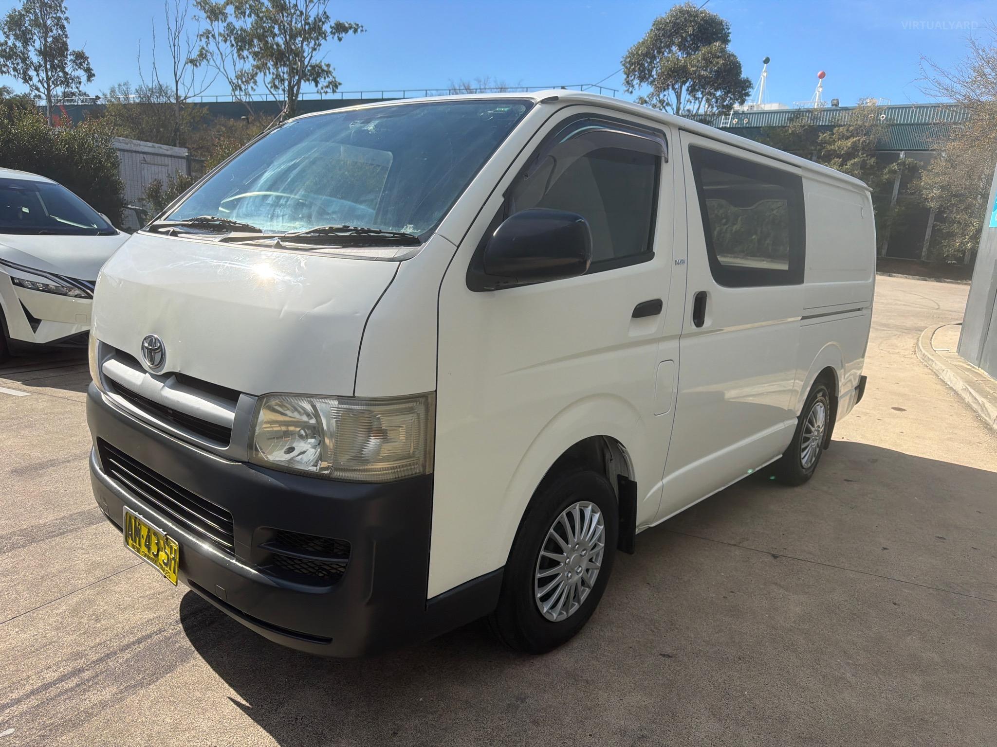 TOYOTA HIACE TRH201R VAN LWB 4DR AUTO 4SP, 1099KG 2.7I image 15