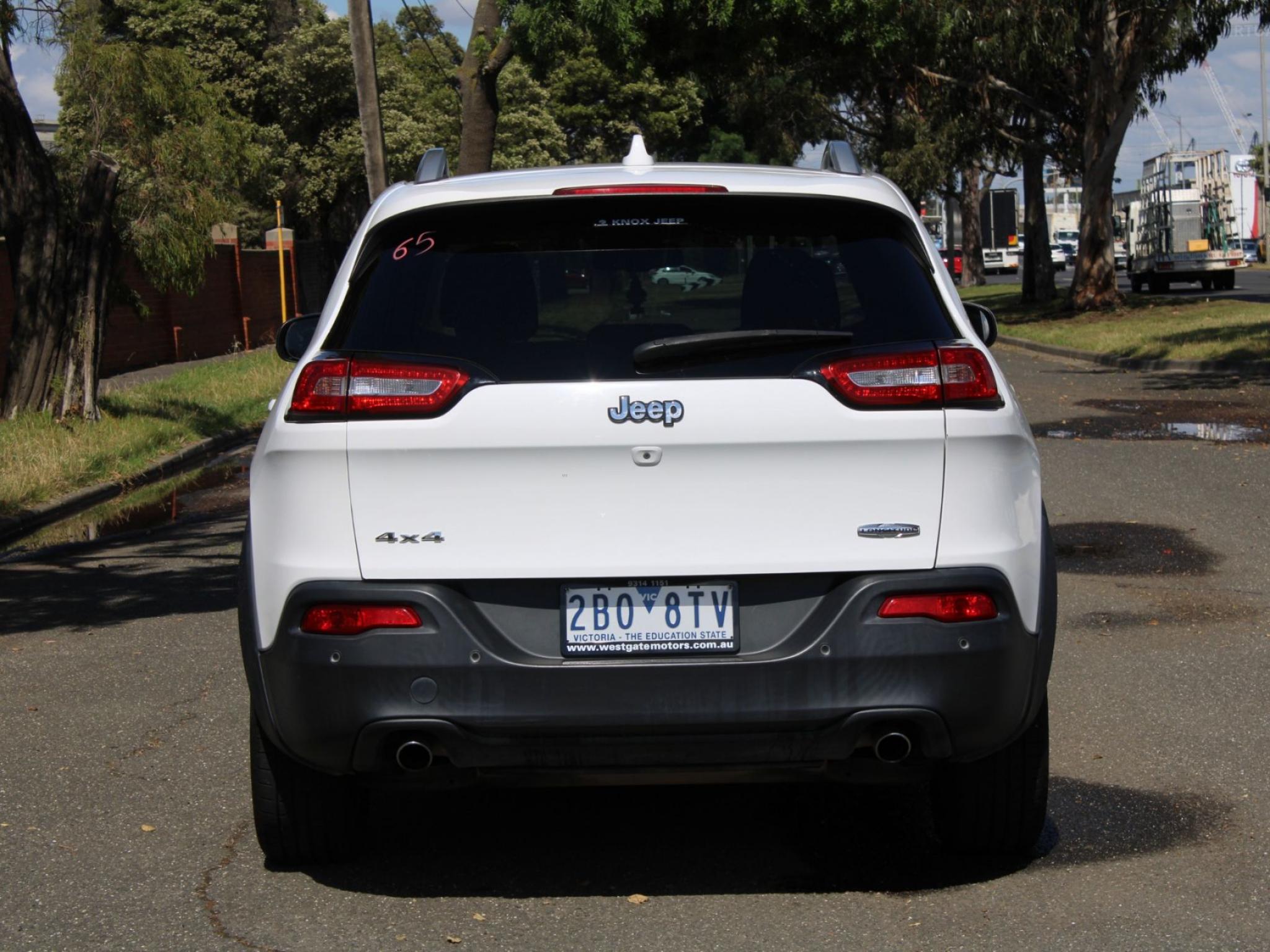 JEEP CHEROKEE